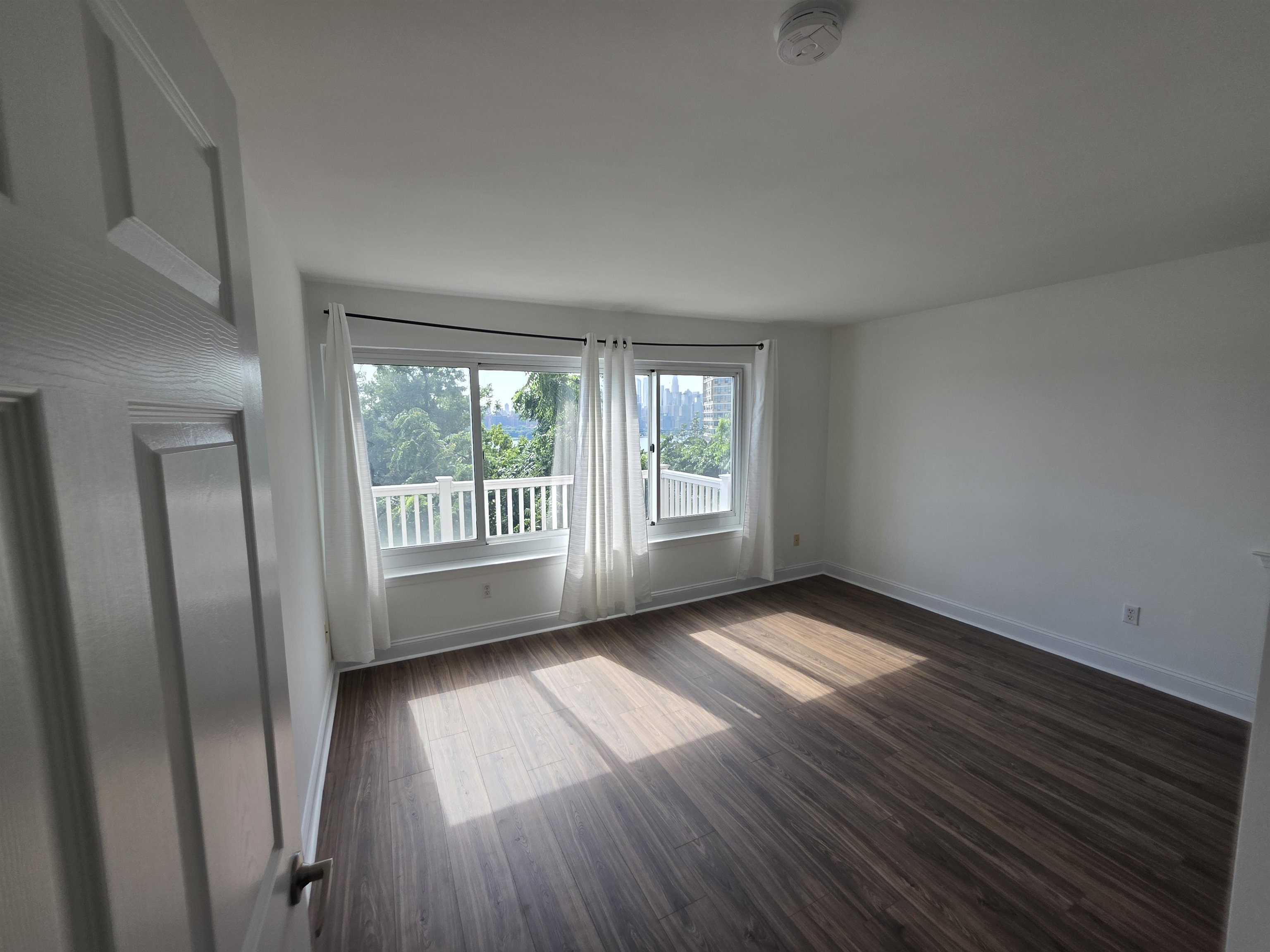 7430 Blvd East 4a Property Photo 7