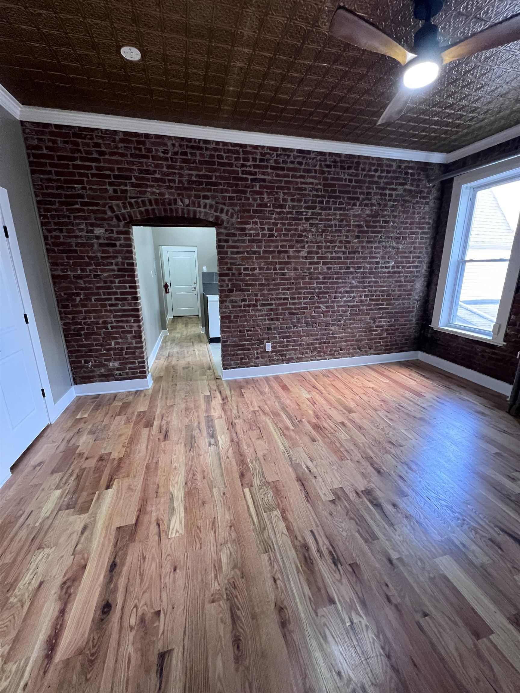 157 Midland Ave 2d Property Photo 9