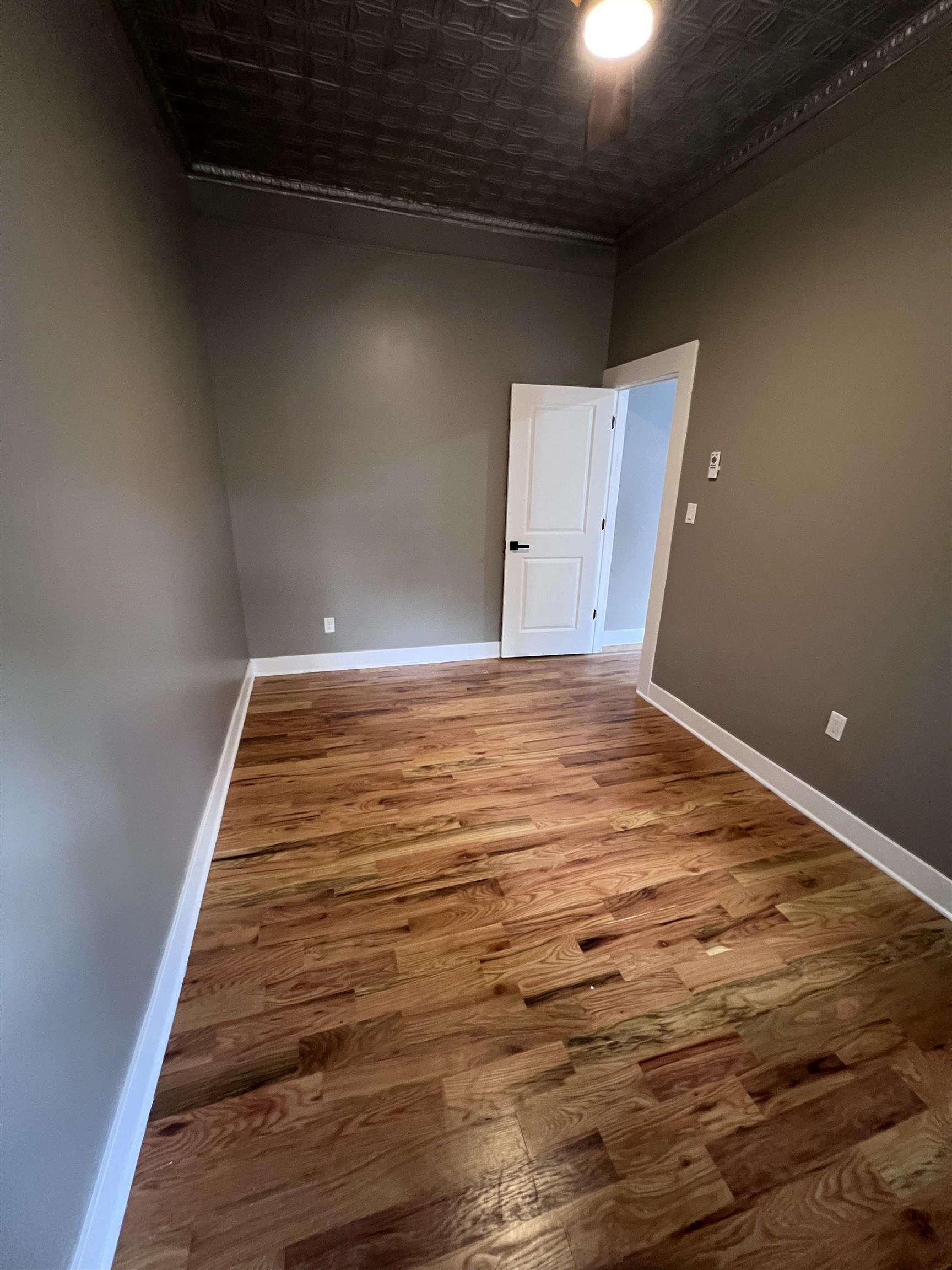 157 Midland Ave 2d Property Photo 11