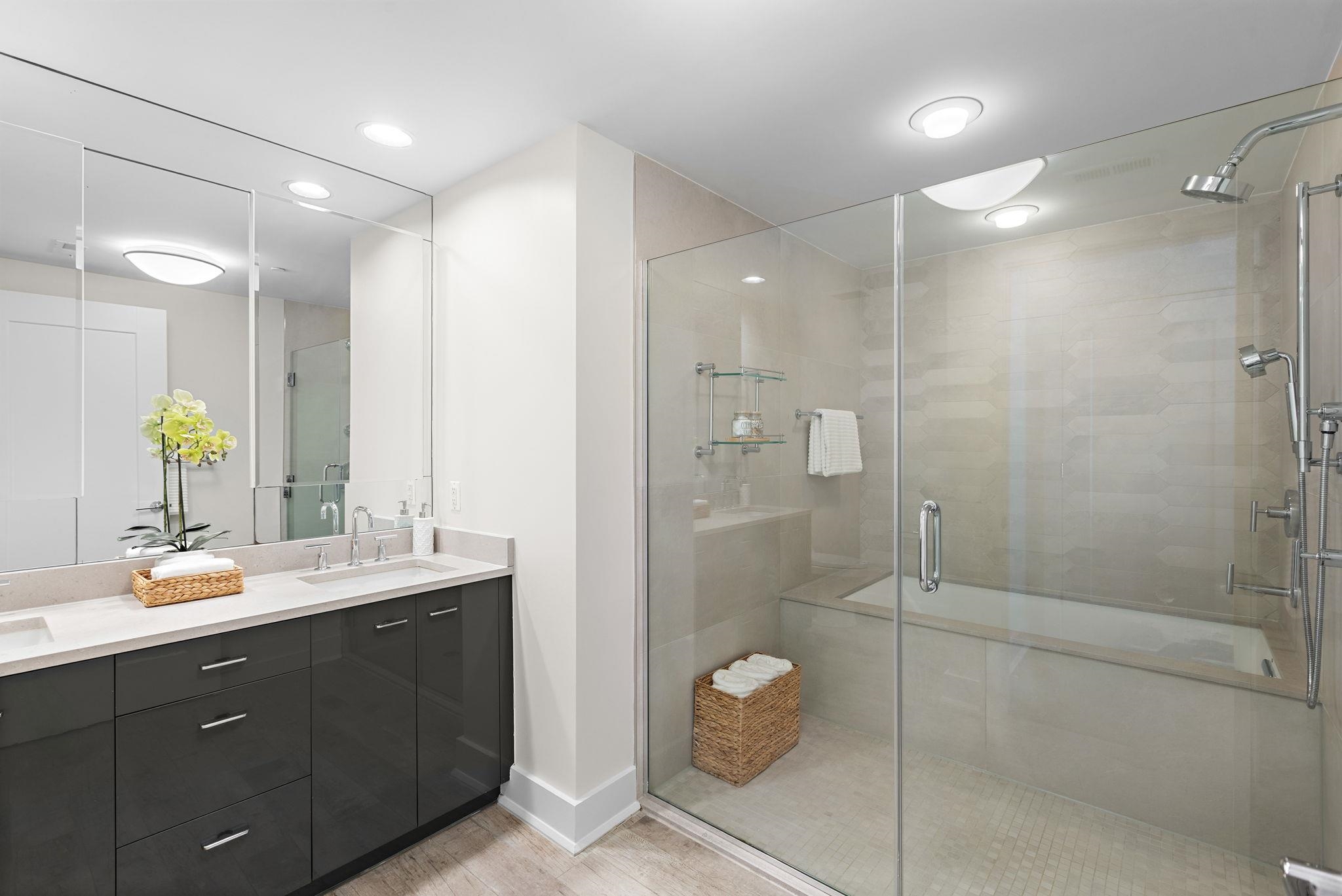 150 Henley Pl 213 Property Photo 19