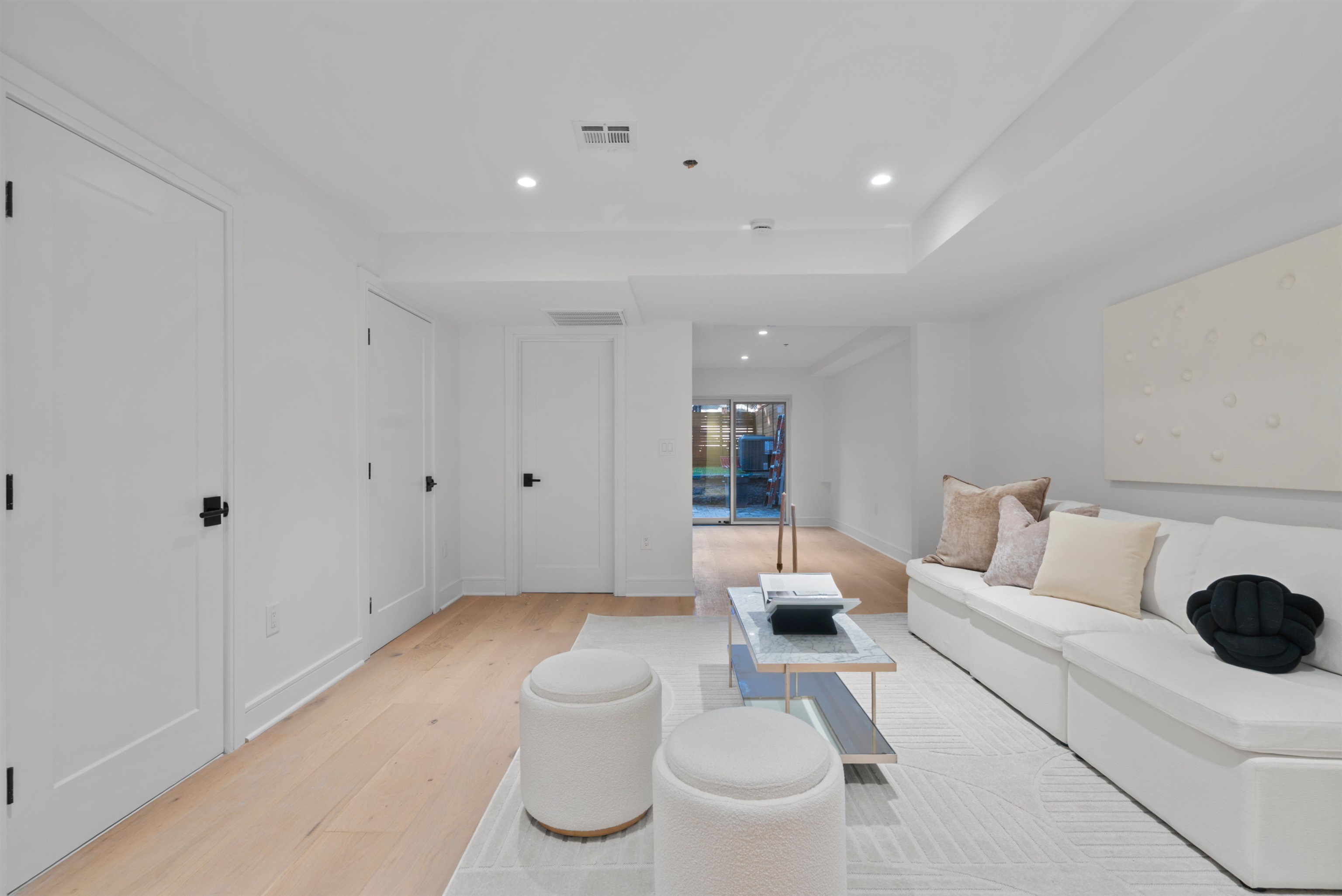 225 Montgomery St A Property Photo 39