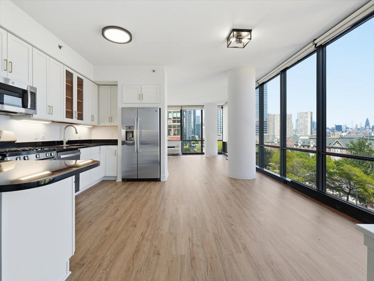 389 Washington St 7f Property Photo 6