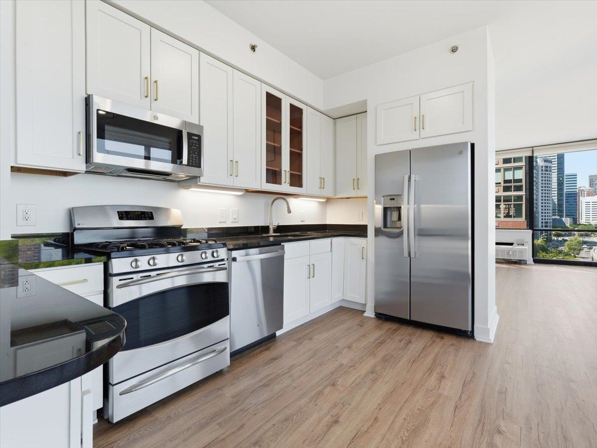 389 Washington St 7f Property Photo 8