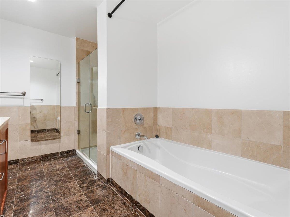 389 Washington St 7f Property Photo 21