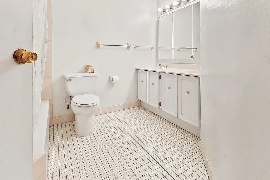 401 Harmon Cove Tower 401 Property Photo 21