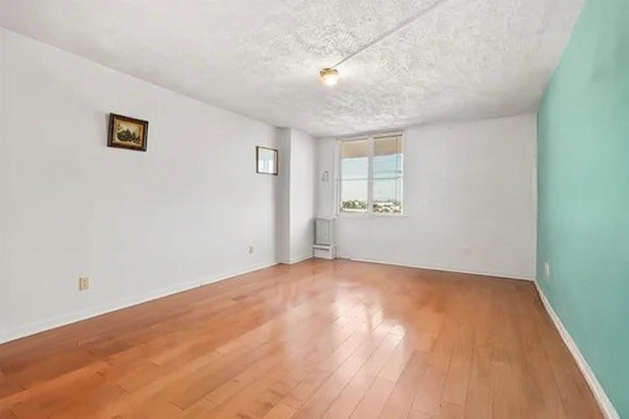 401 Harmon Cove Tower 401 Property Photo 22