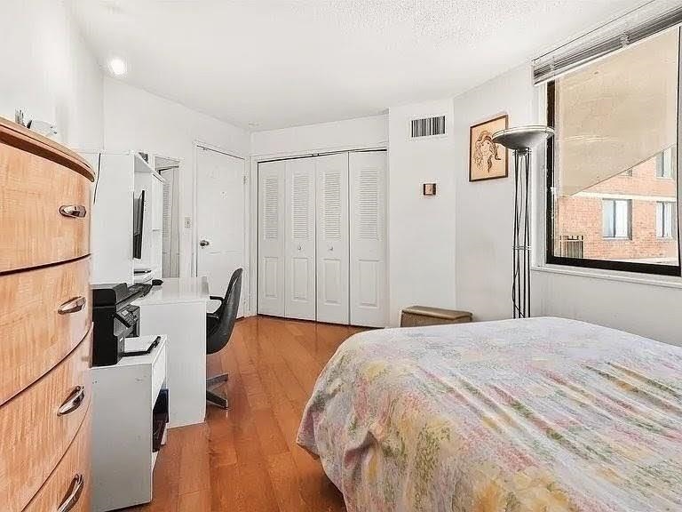 401 Harmon Cove Tower 401 Property Photo 25