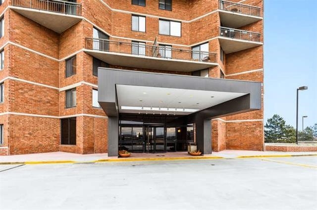 401 Harmon Cove Tower 401 Property Photo 43