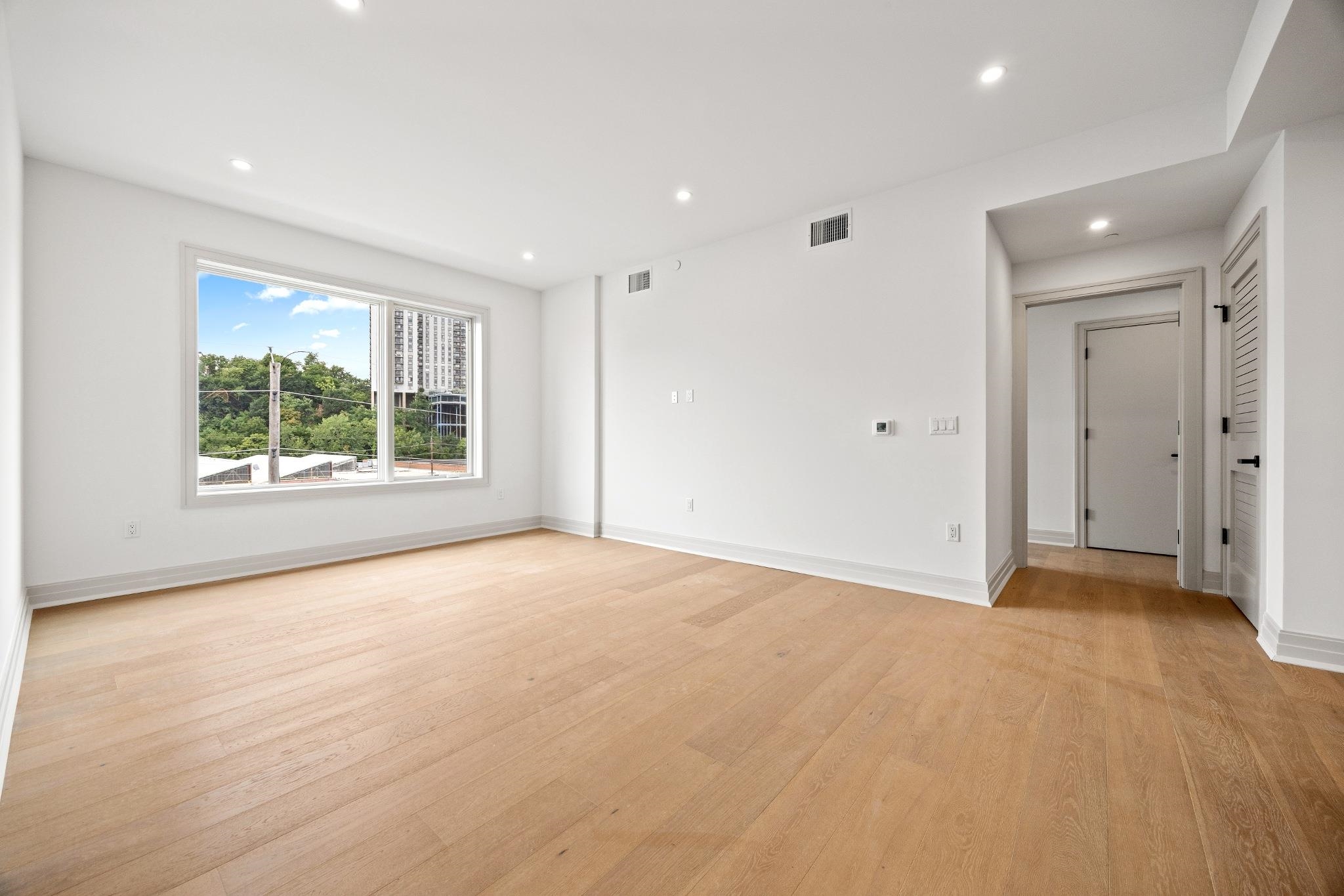 921 Madison St 508 Property Photo 19