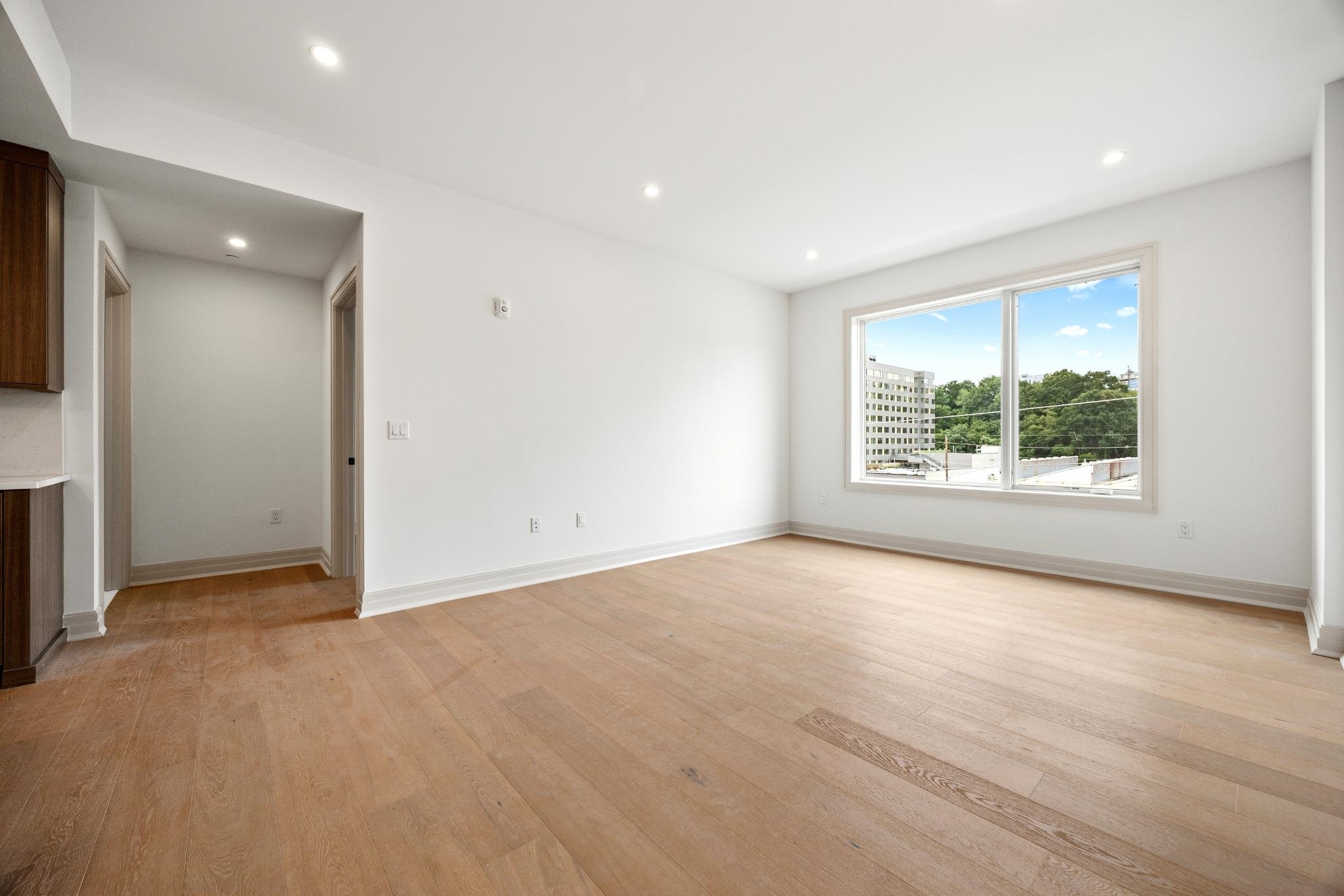921 Madison St 508 Property Photo 21