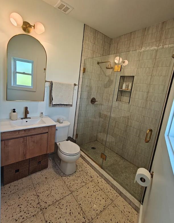104 Ege Ave 2 Property Photo 5
