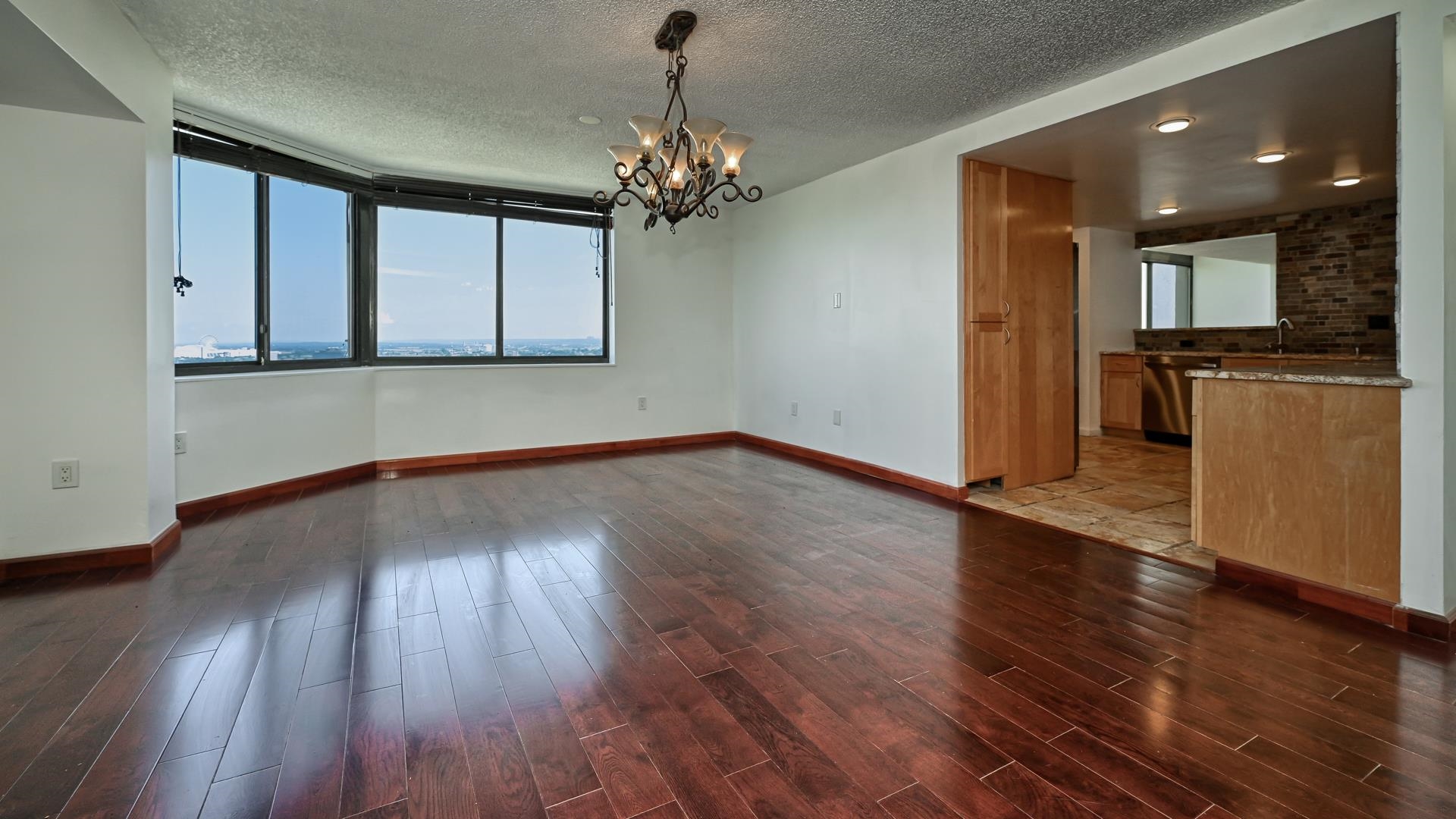 2140 Harmon Cove Tower 2140 Property Photo 6
