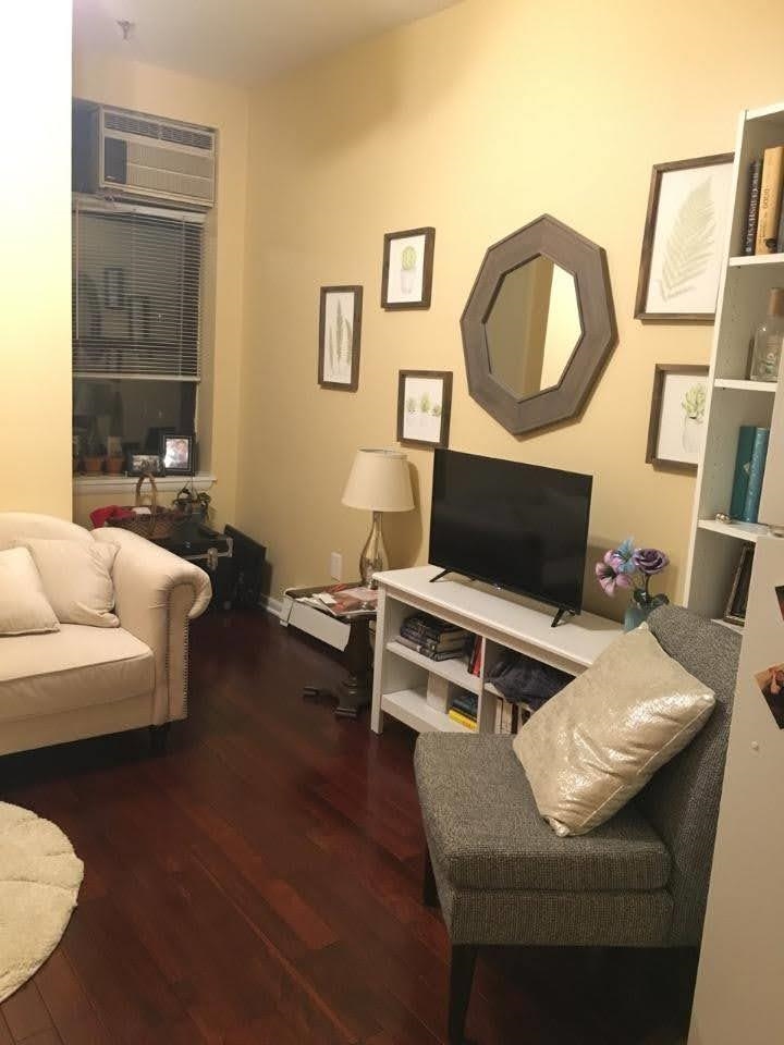 809 PARK AVE 5R/10 Property Photo 1