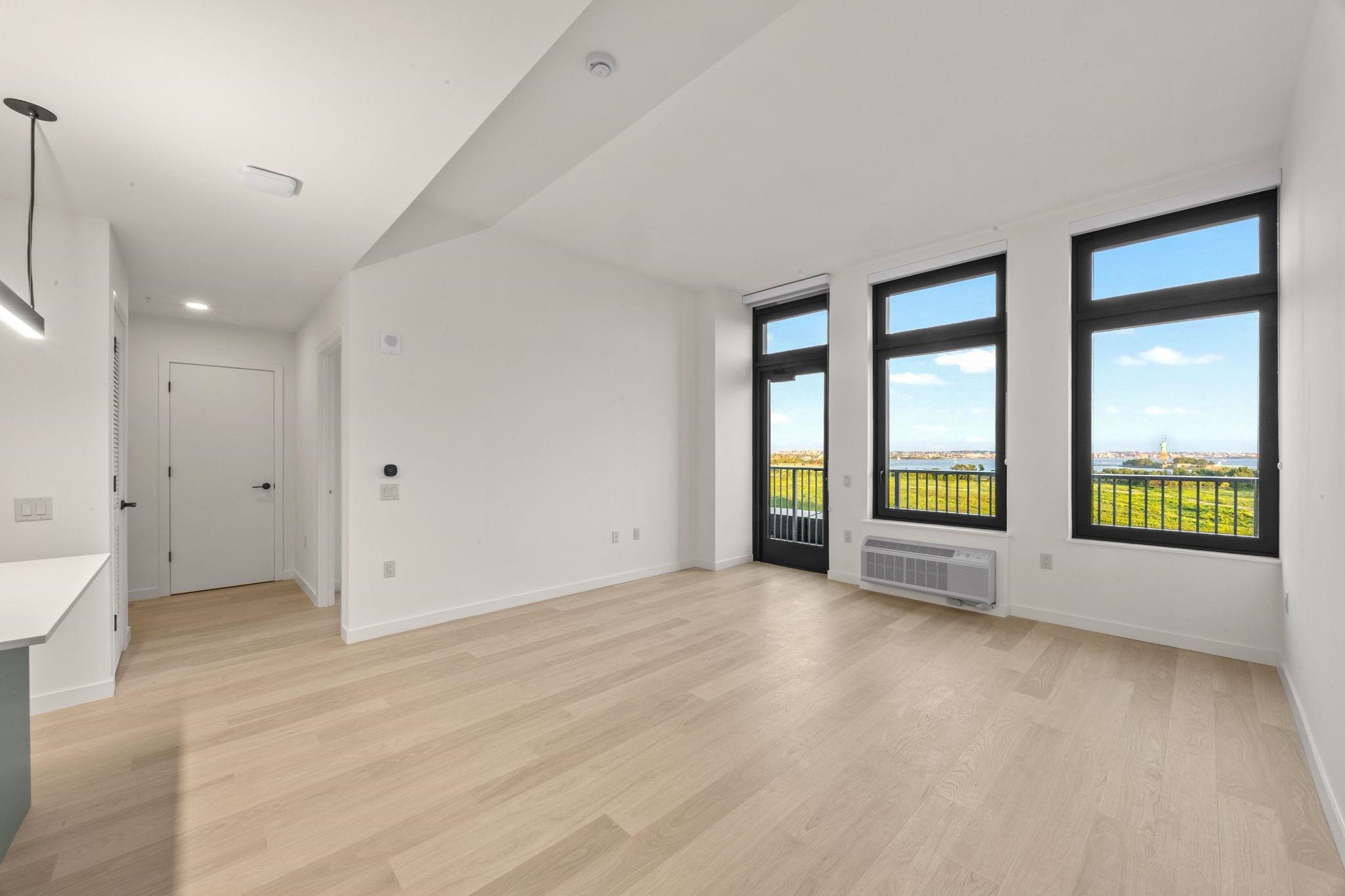 189 Phillip St Property Photo 12