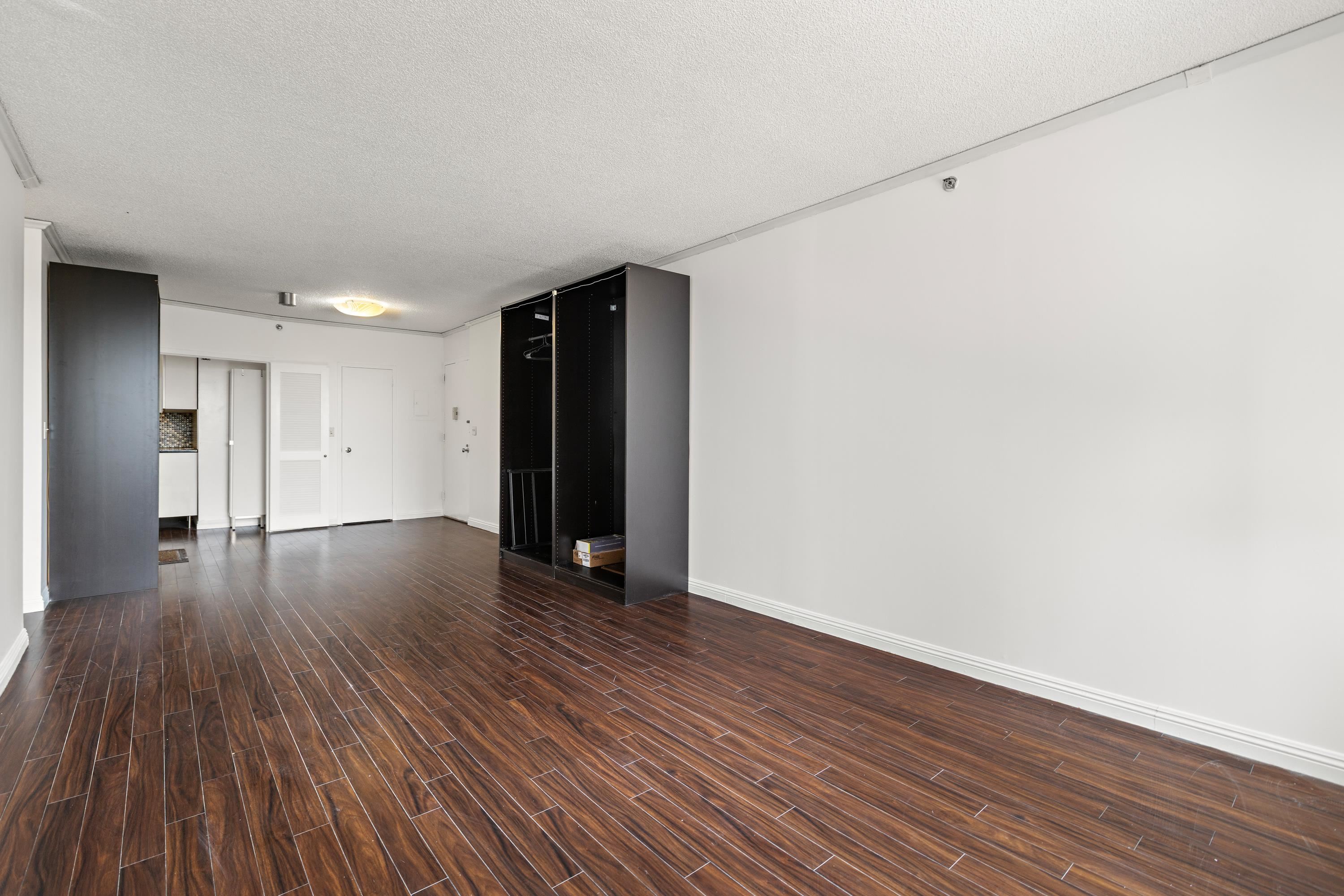 45 River Dr South 415 Property Photo 5