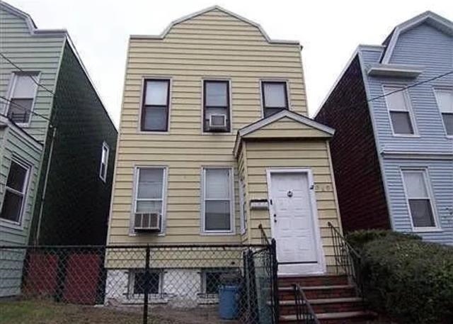 385 PRINCETON AVE 2 Property Photo 1