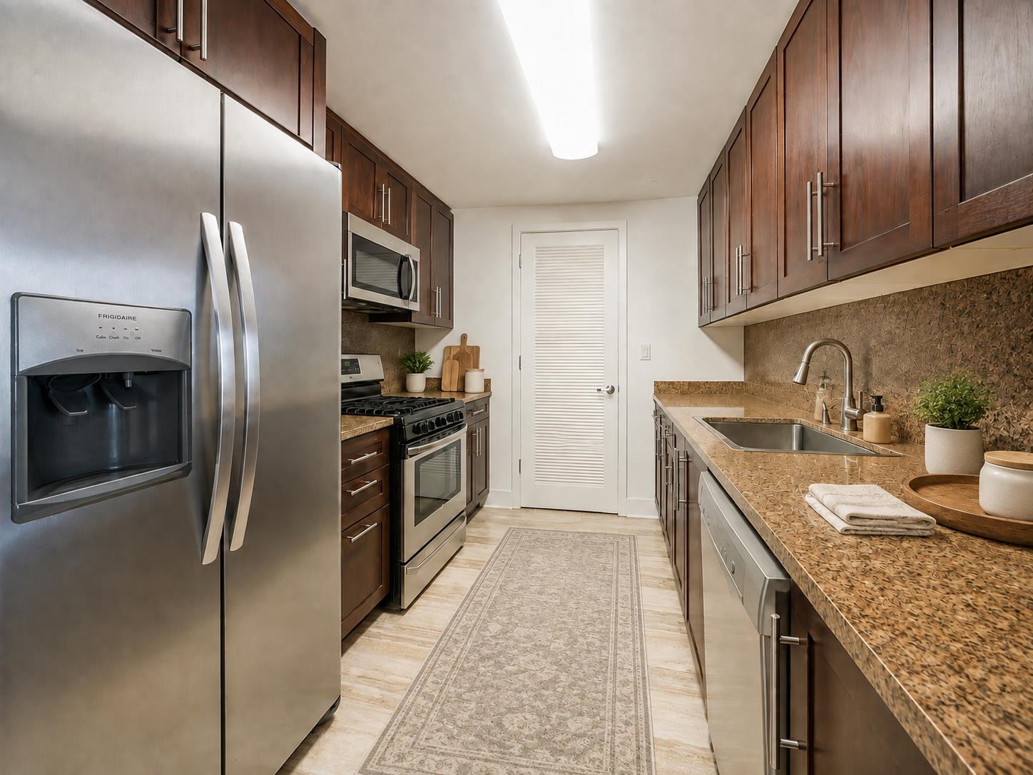 253 Washington St 602 Property Photo 4