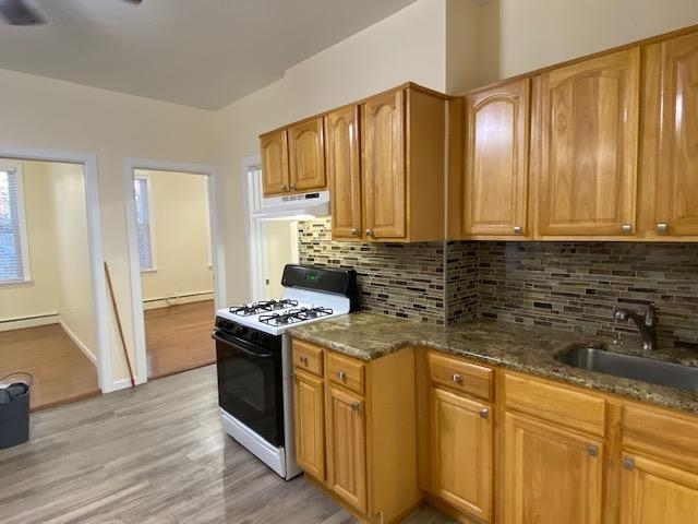 233 Avenue E 2 Property Photo 8
