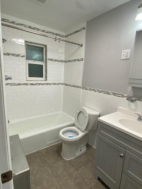 233 Avenue E 2 Property Photo 11