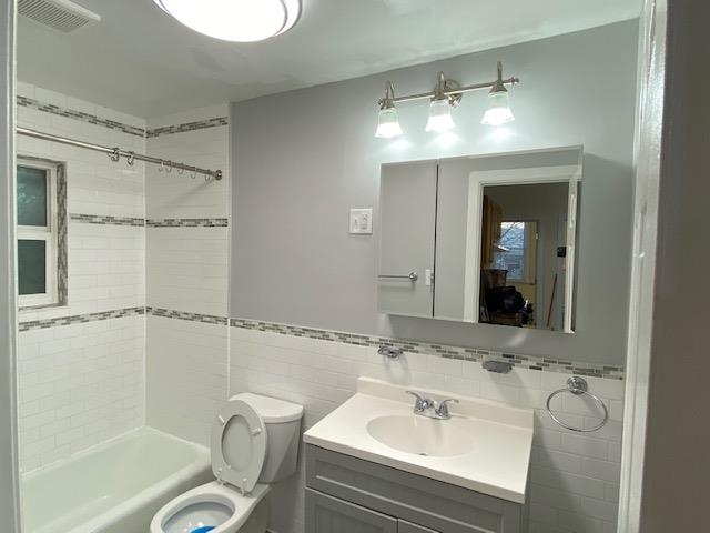 233 Avenue E 2 Property Photo 12