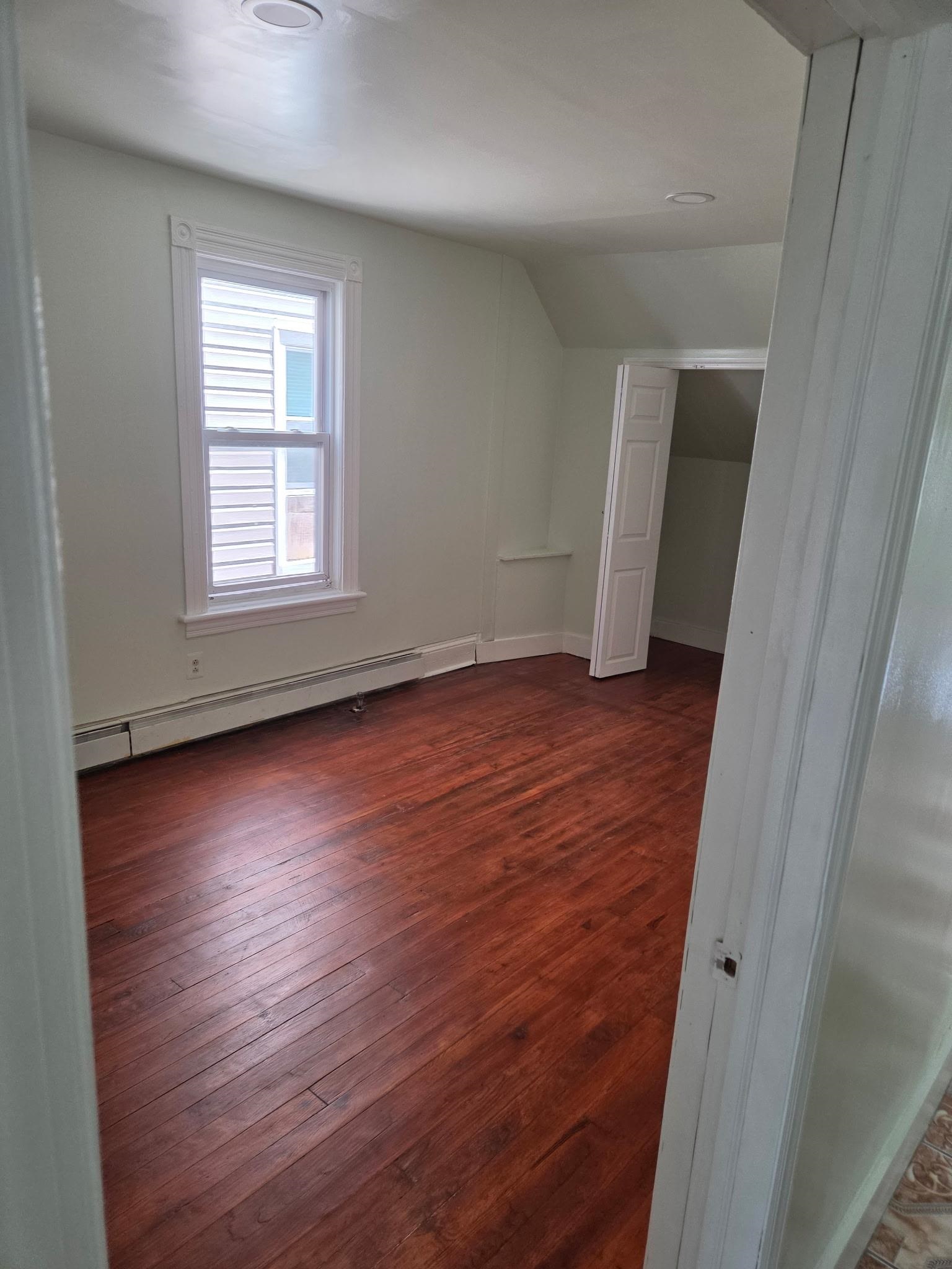 818 Madison Ave 3 Property Photo 4