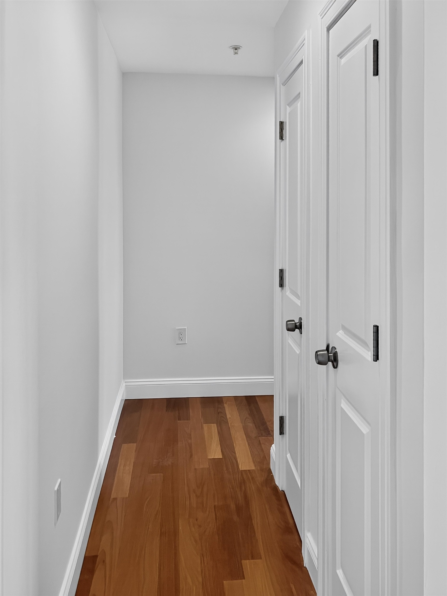 315 7th St 403 Property Photo 6