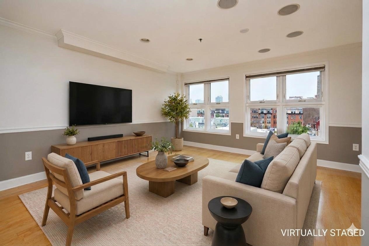 70 Adams St 5f Property Photo 1