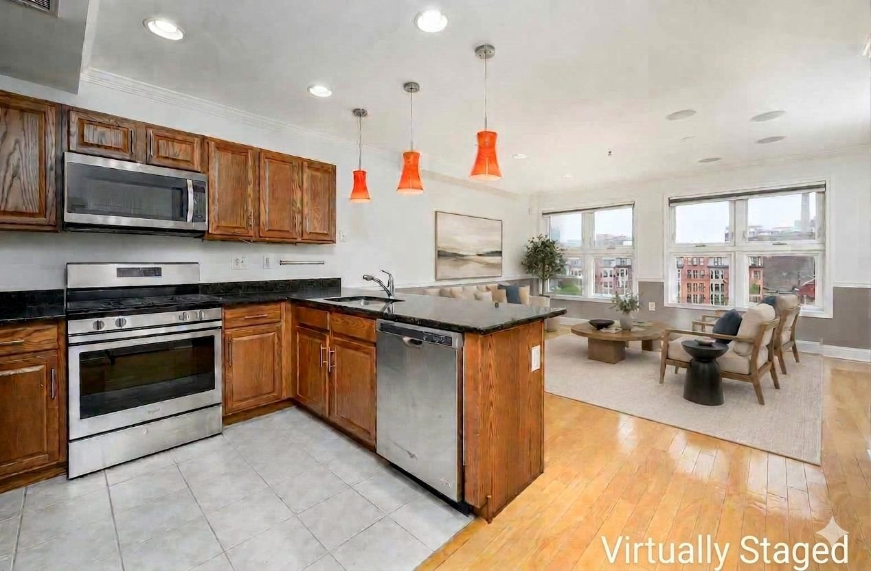 70 Adams St 5f Property Photo 6