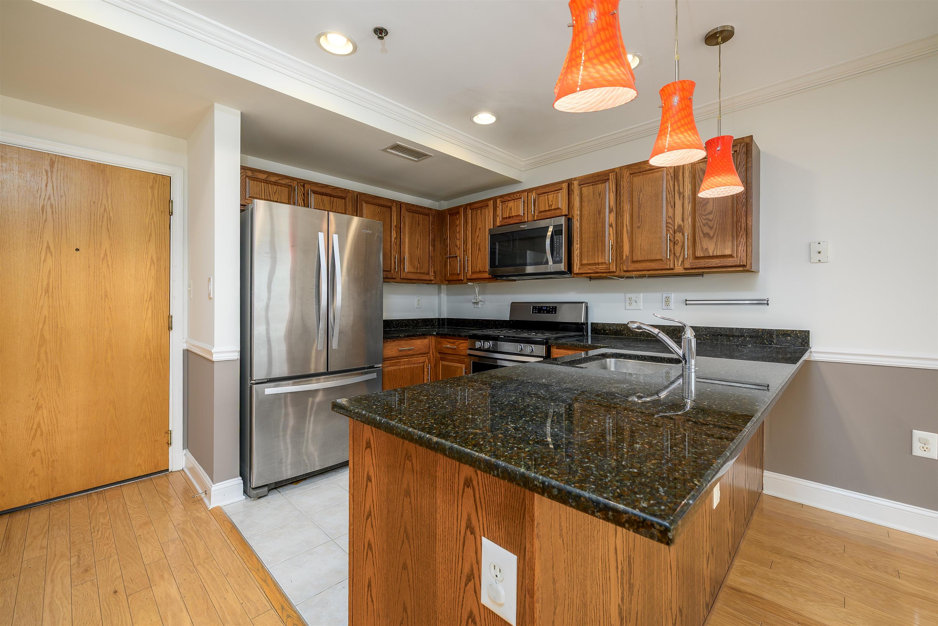 70 Adams St 5f Property Photo 10