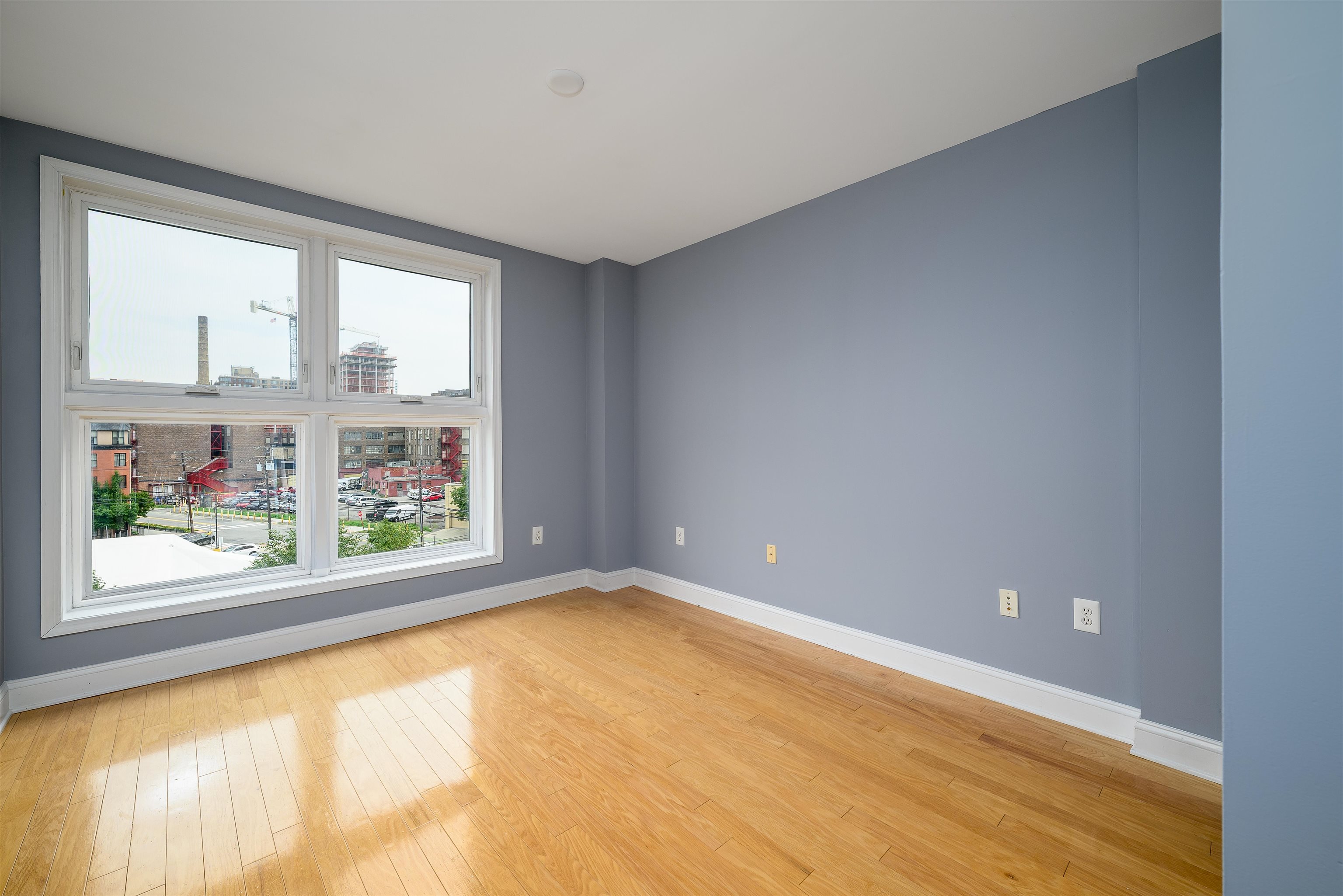70 Adams St 5f Property Photo 14