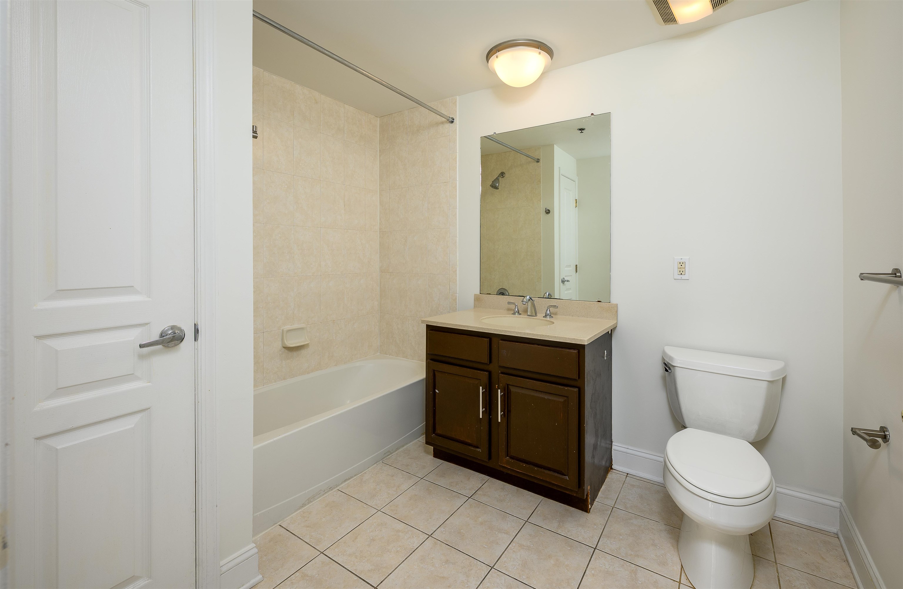 70 Adams St 5f Property Photo 23