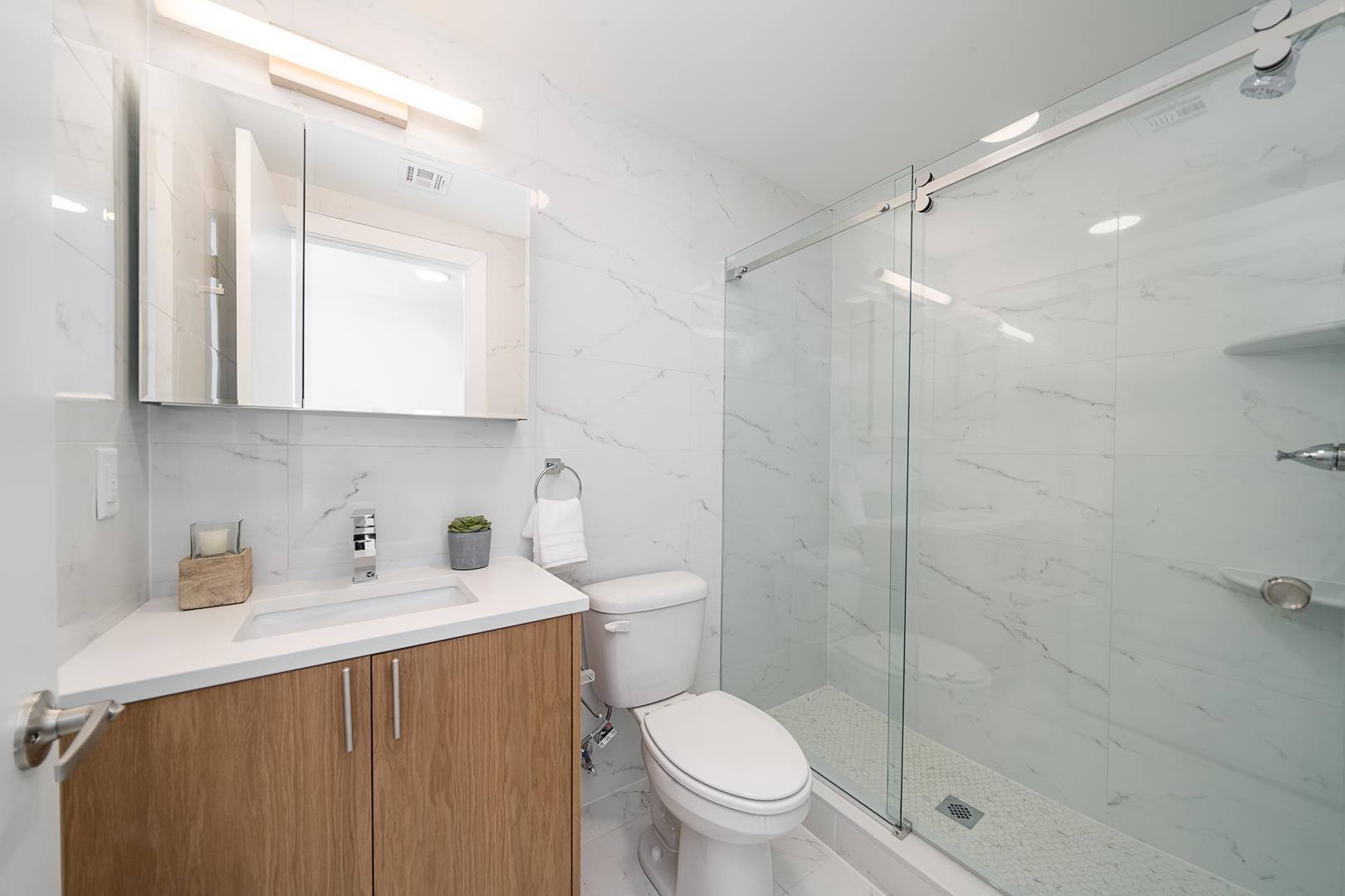1410 Palisade Ave 305 Property Photo 5