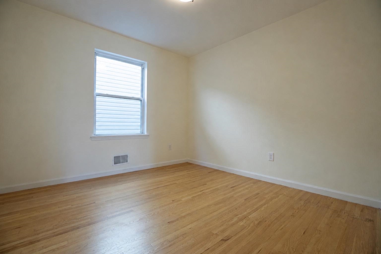 203 Halladay St 1 Property Photo 9
