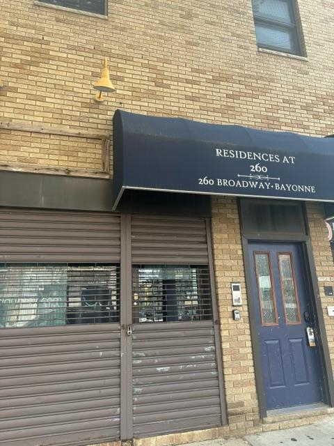 260 Broadway 2a Property Photo 1