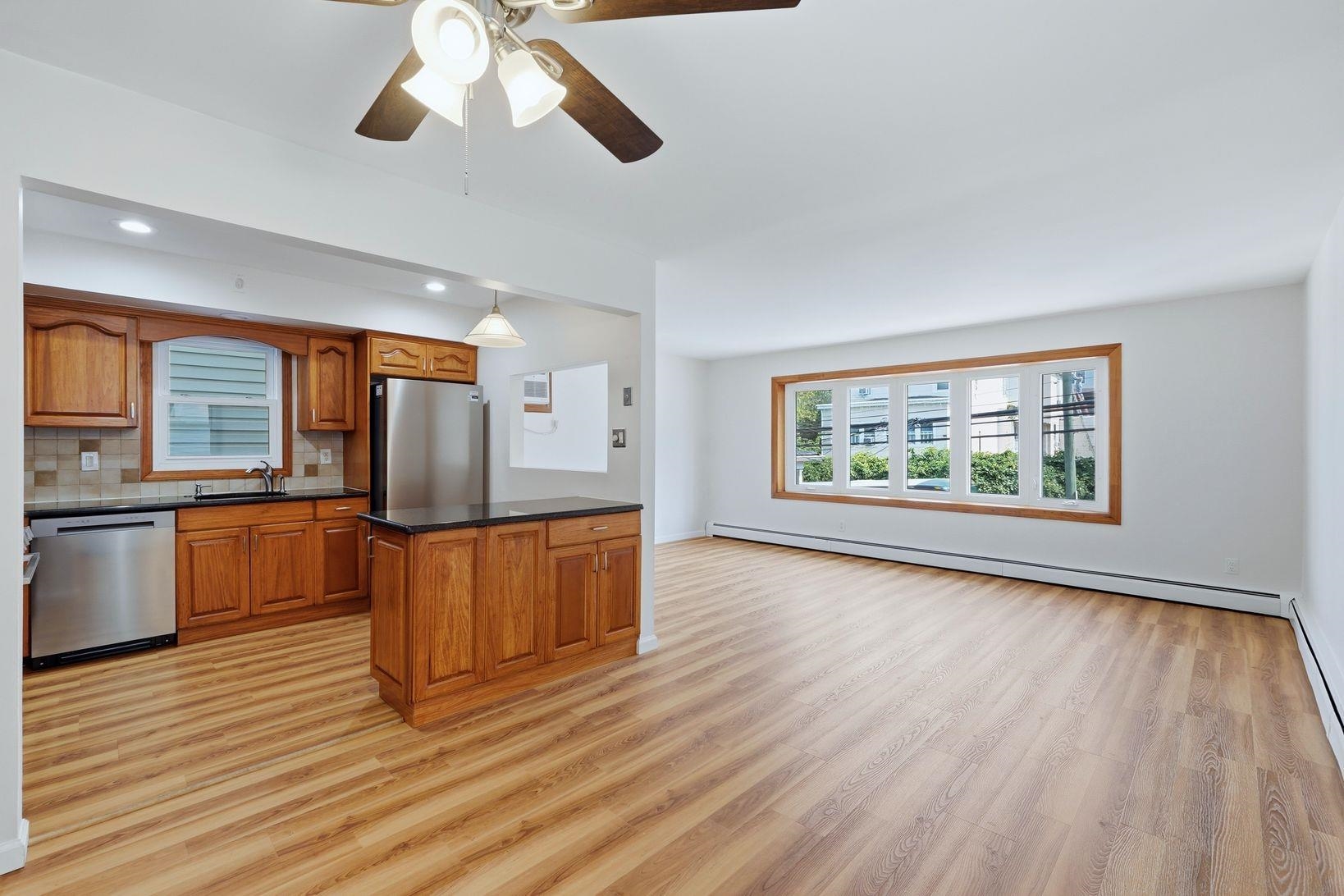 1151 51st St Property Photo 5