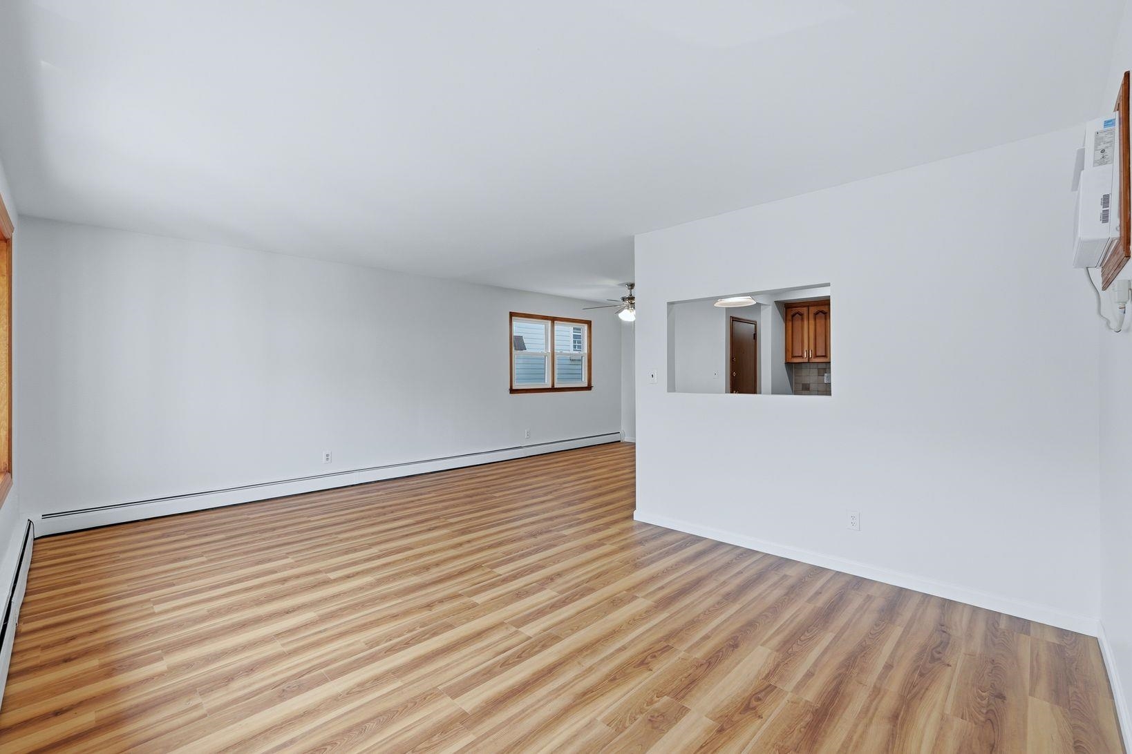 1151 51st St Property Photo 7