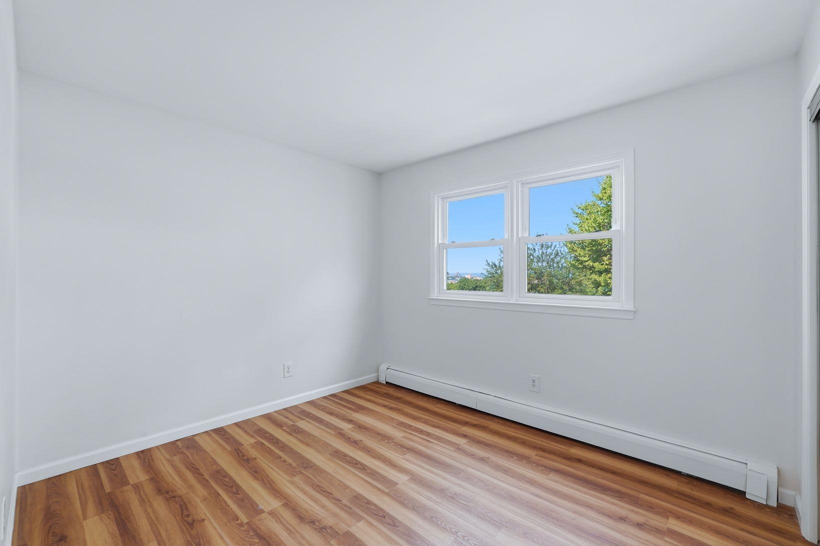 1151 51st St Property Photo 13