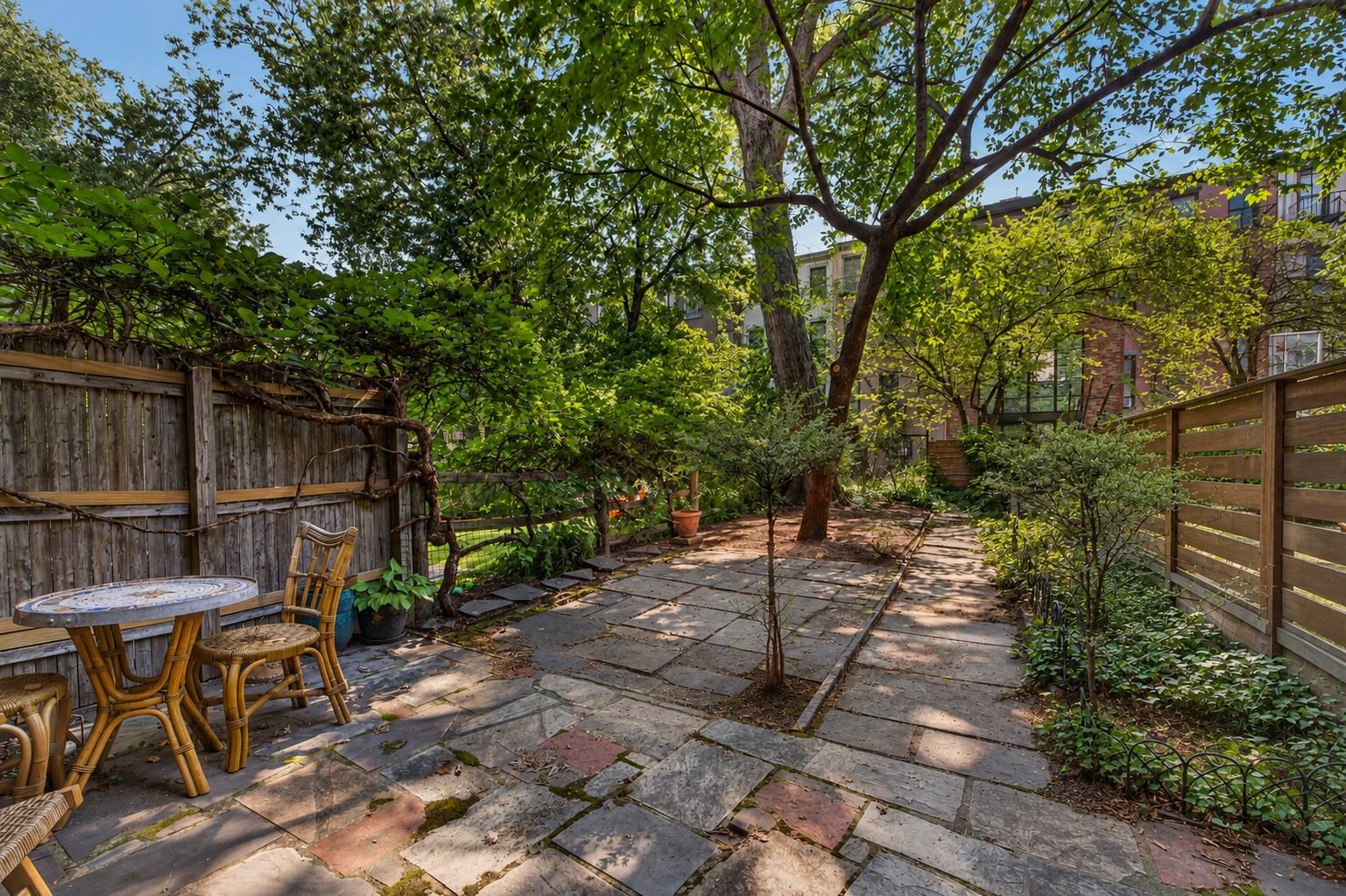 1009 Garden St Property Photo 11
