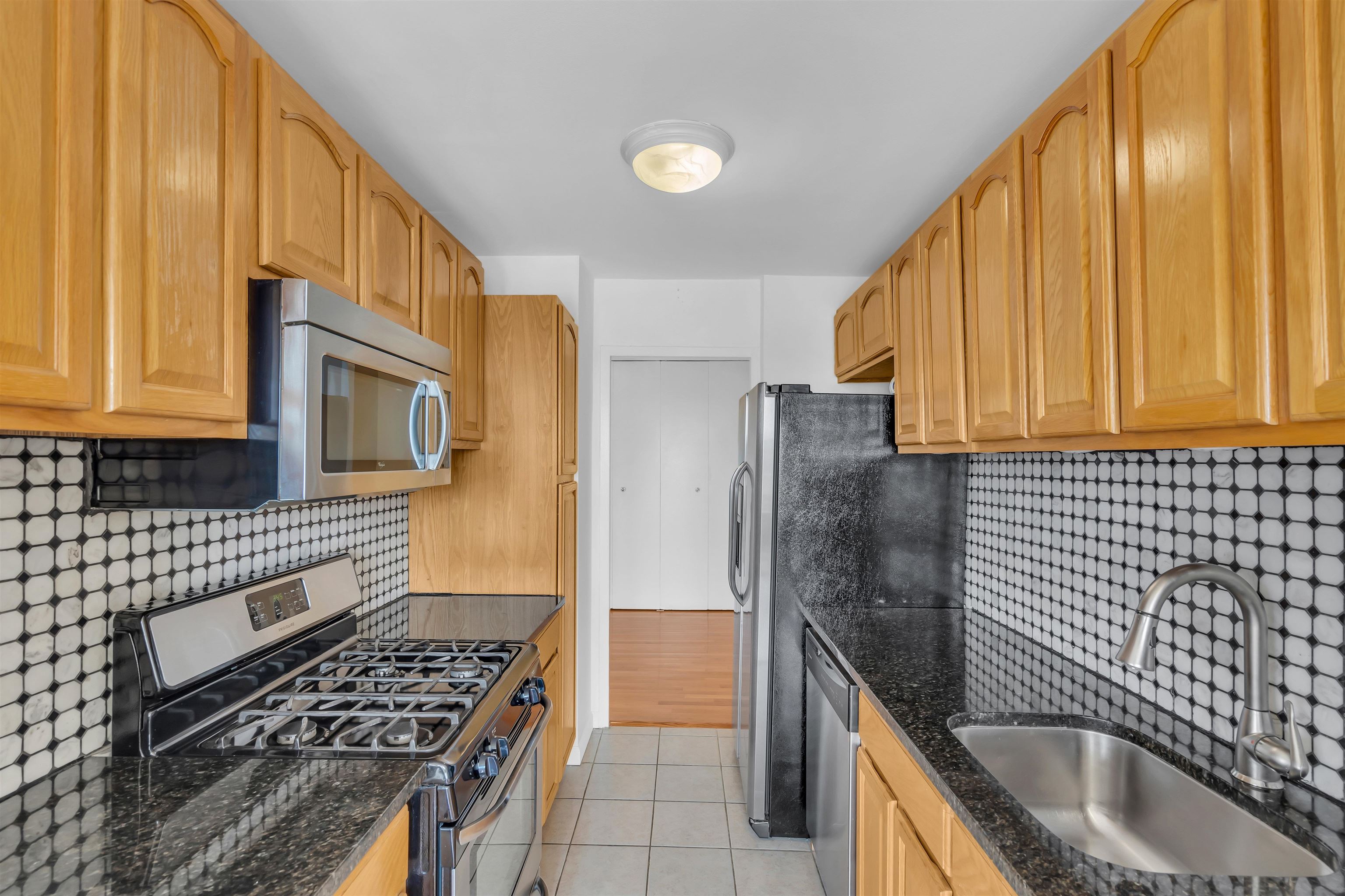 6600 Blvd East 11e Property Photo 4