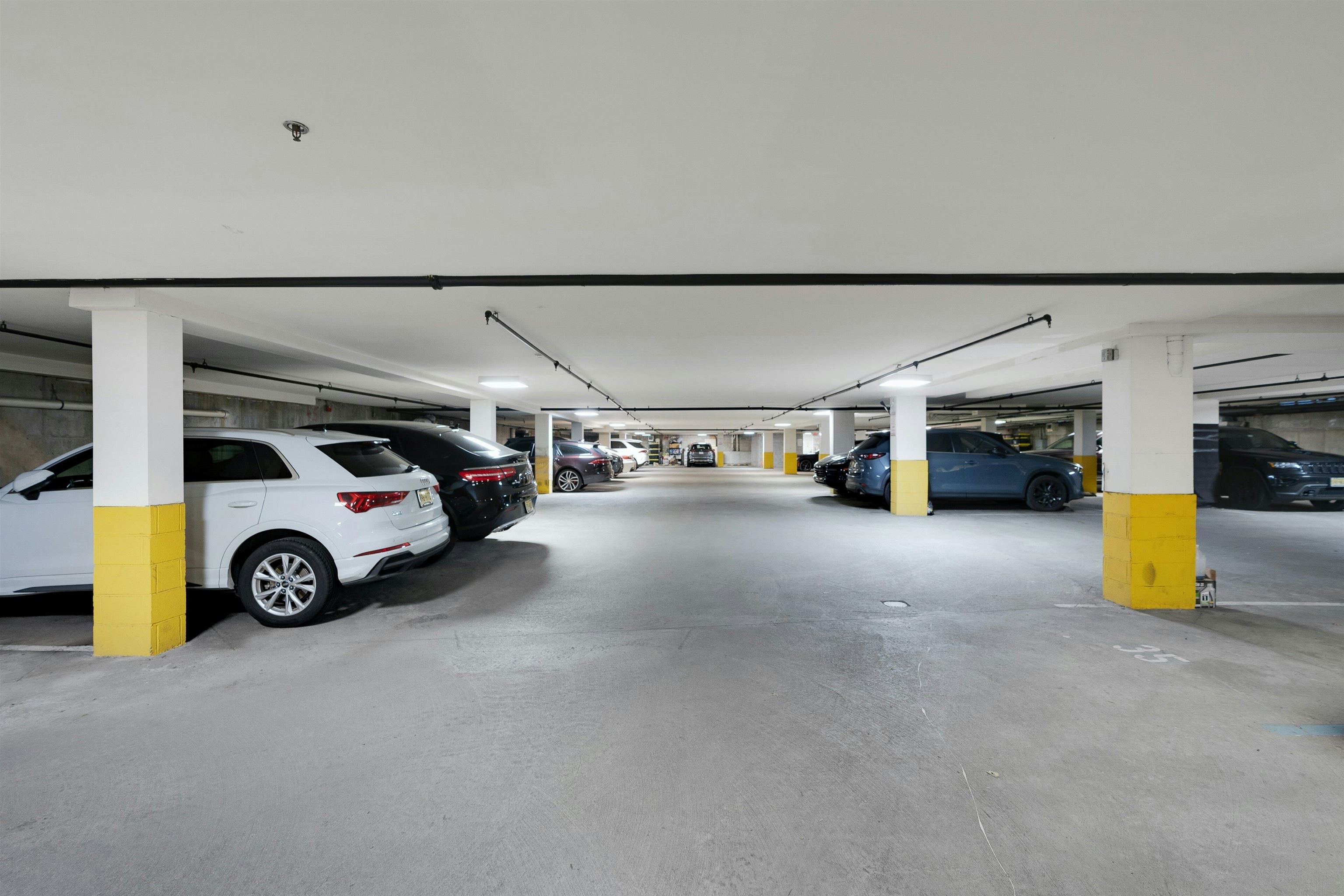 61 Grand St 2f Property Photo 18