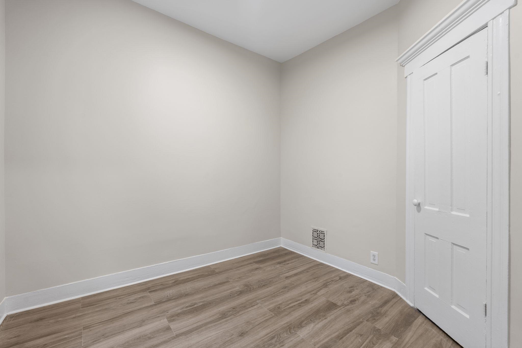 292 Claremont Ave 1st Floor Property Photo 11