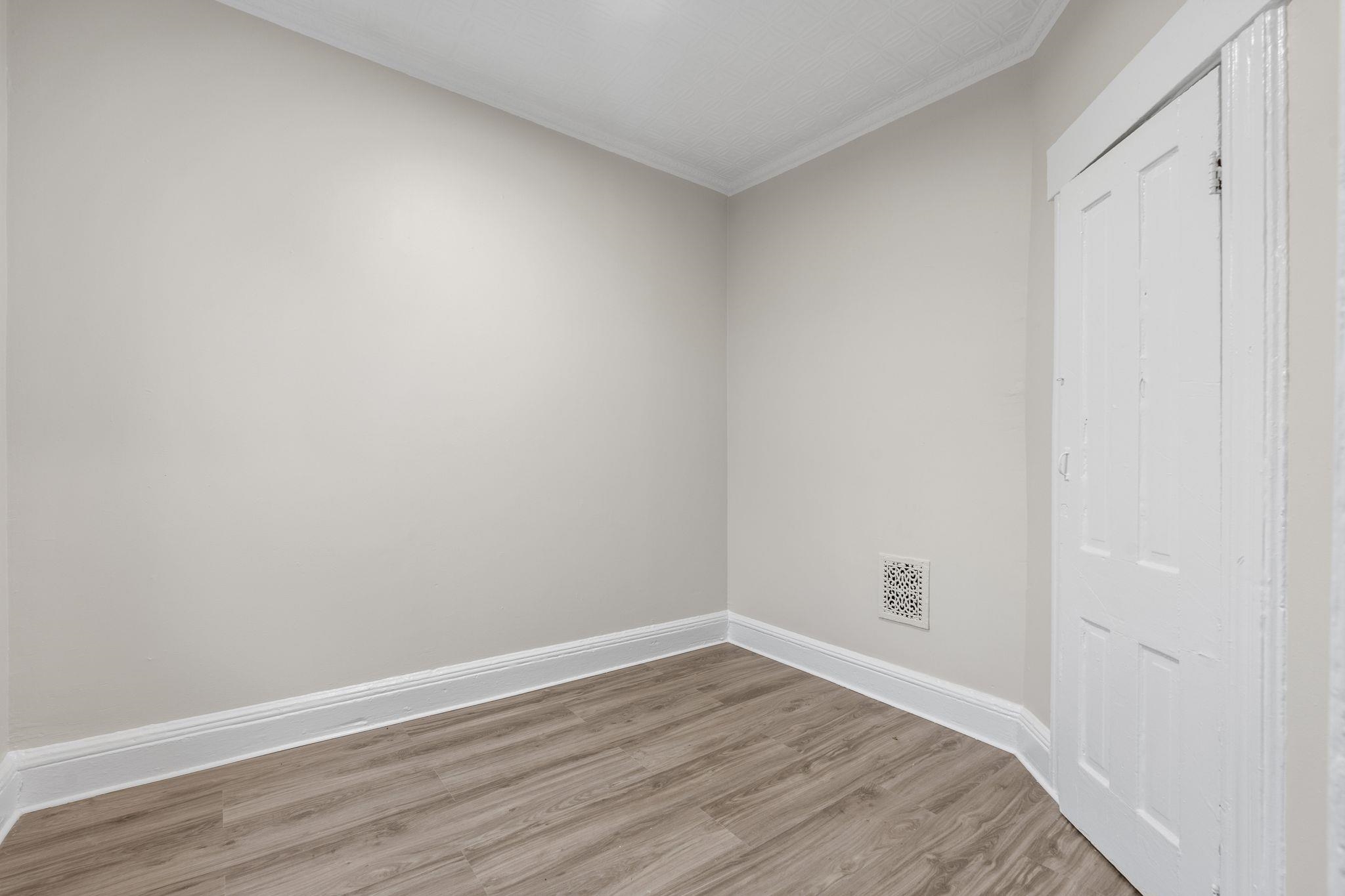 292 Claremont Ave 2nd Floor Property Photo 14