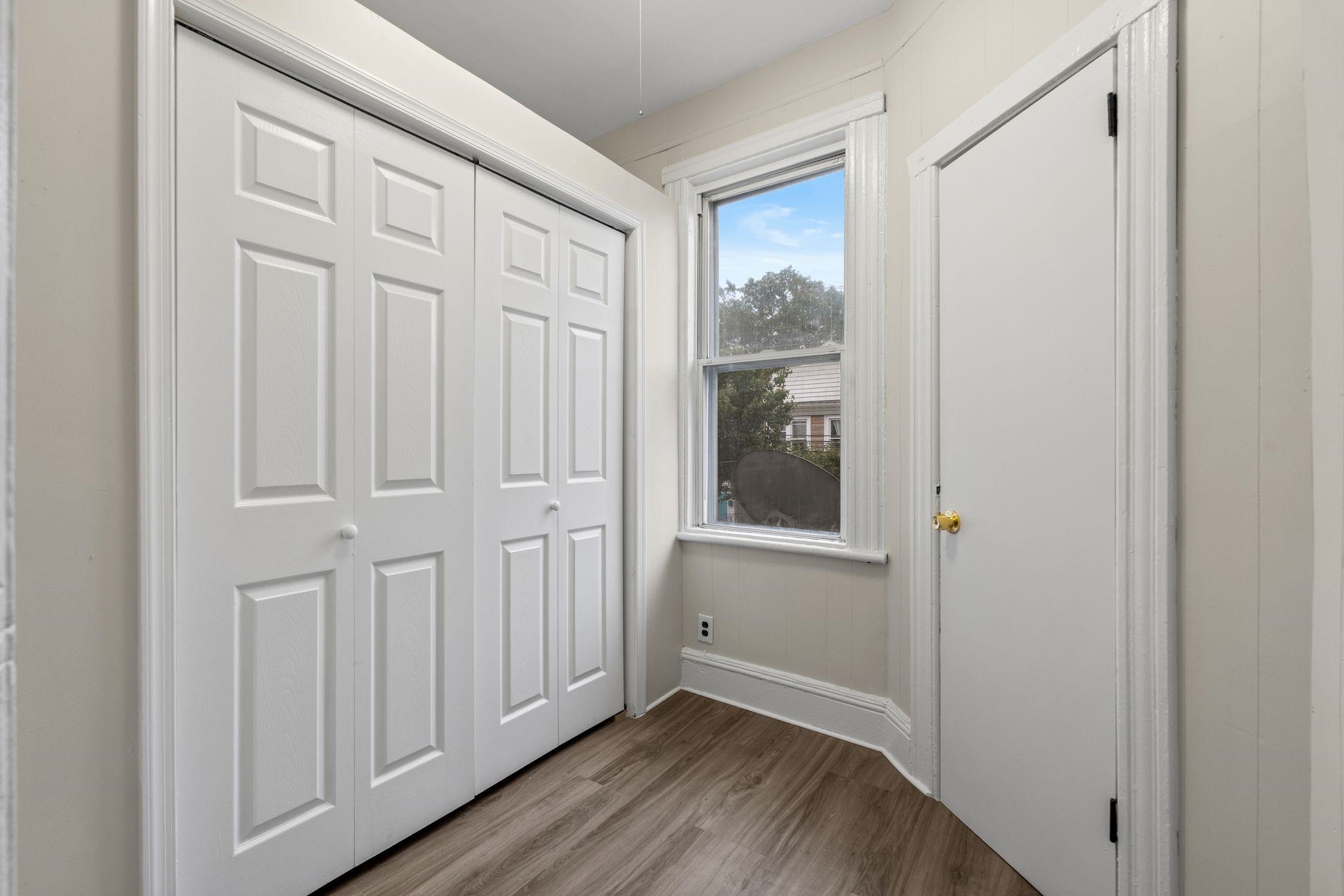 292 Claremont Ave 2nd Floor Property Photo 15