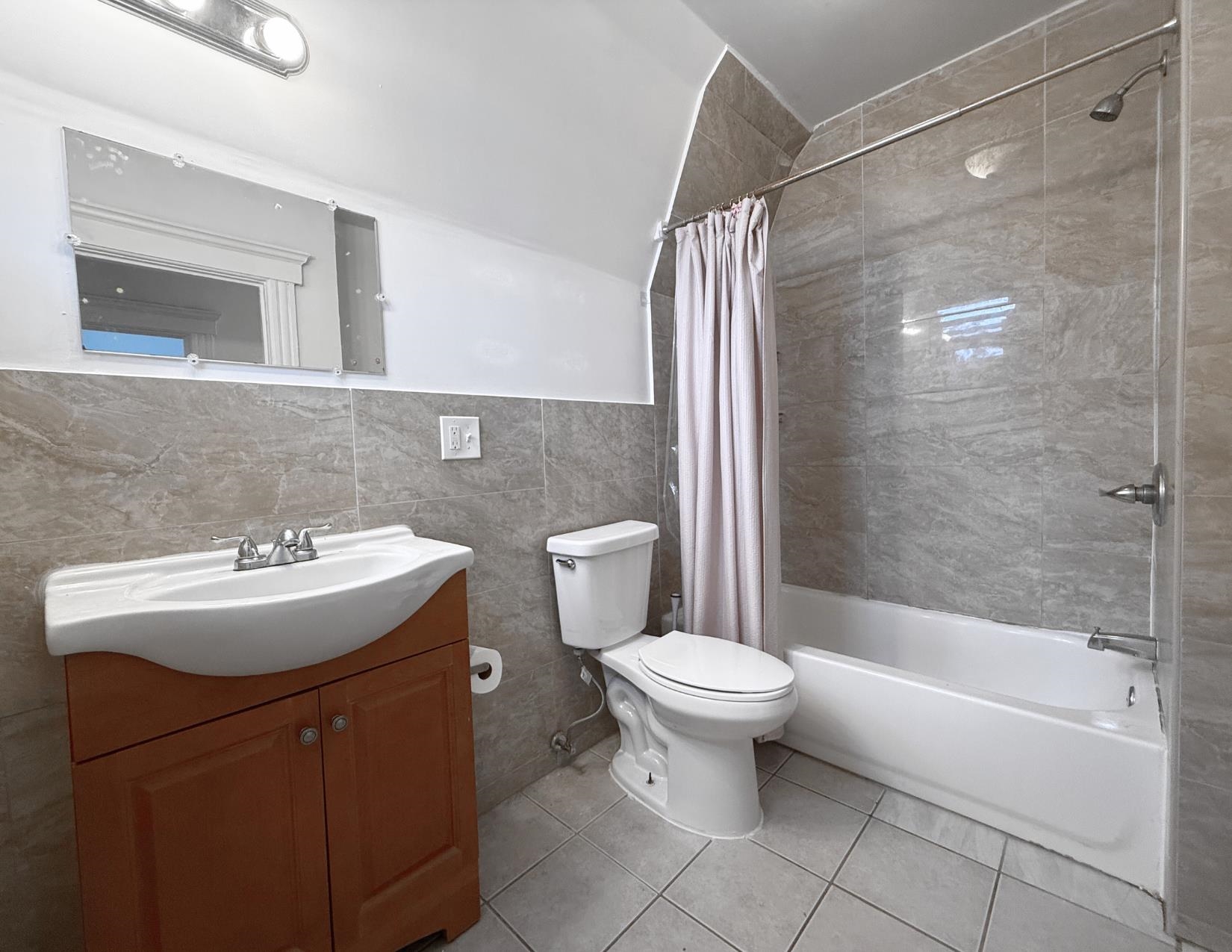 306 Arlington Ave 3 Property Photo 4