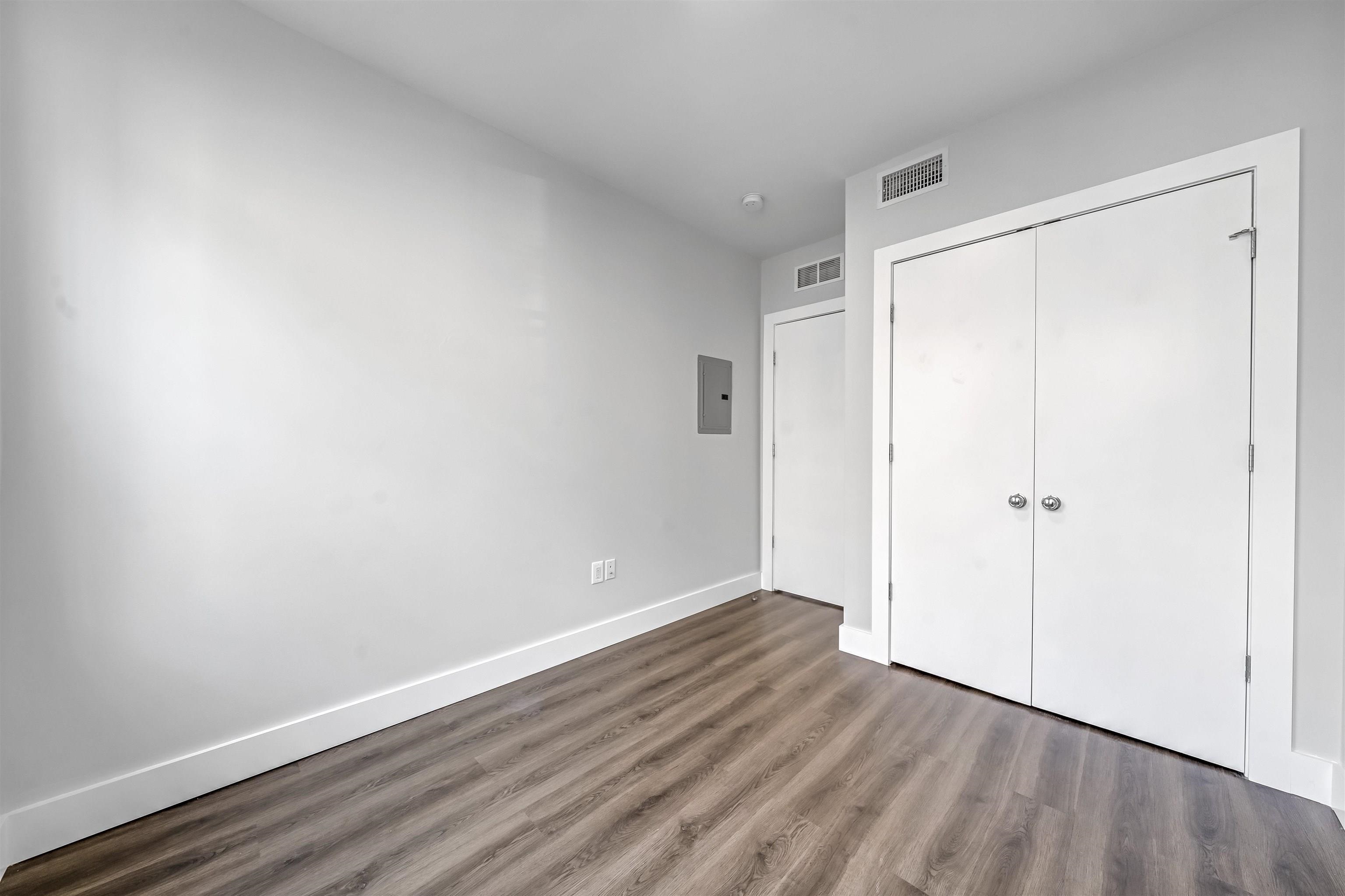 91 East 21st St 5 Property Photo 5