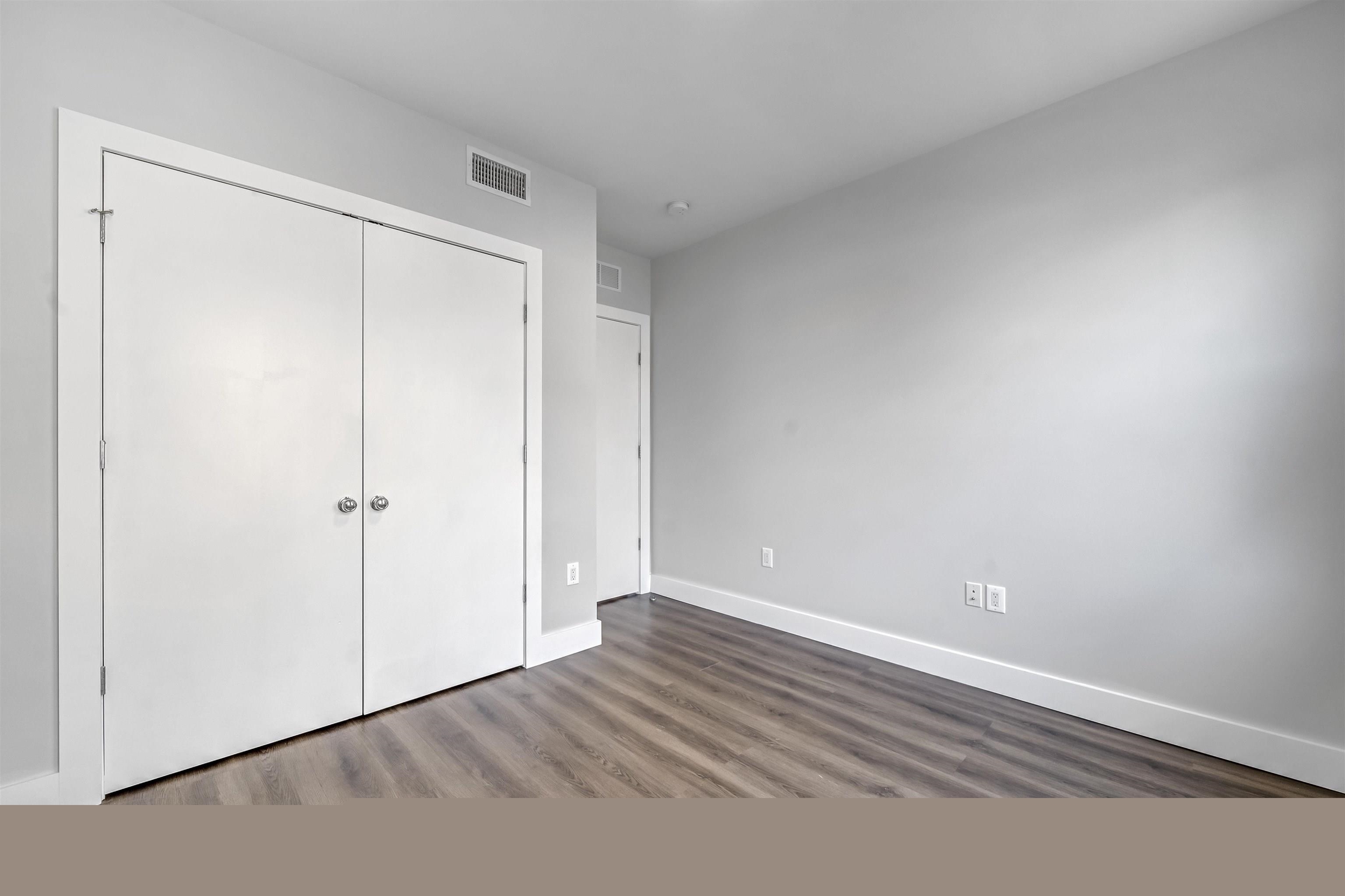 91 East 21st St 5 Property Photo 7