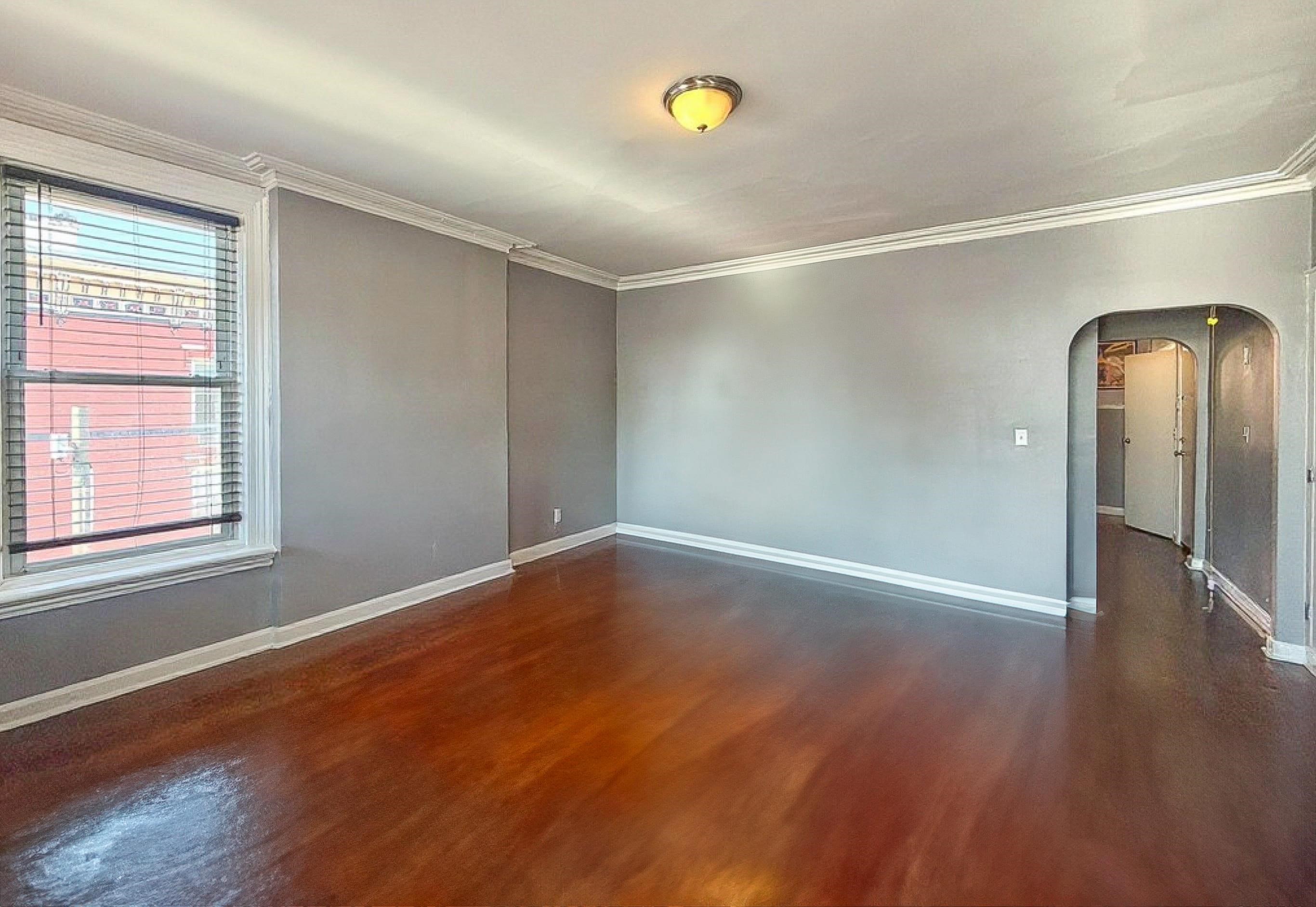 1000 Willow Ave 3 Property Photo 6