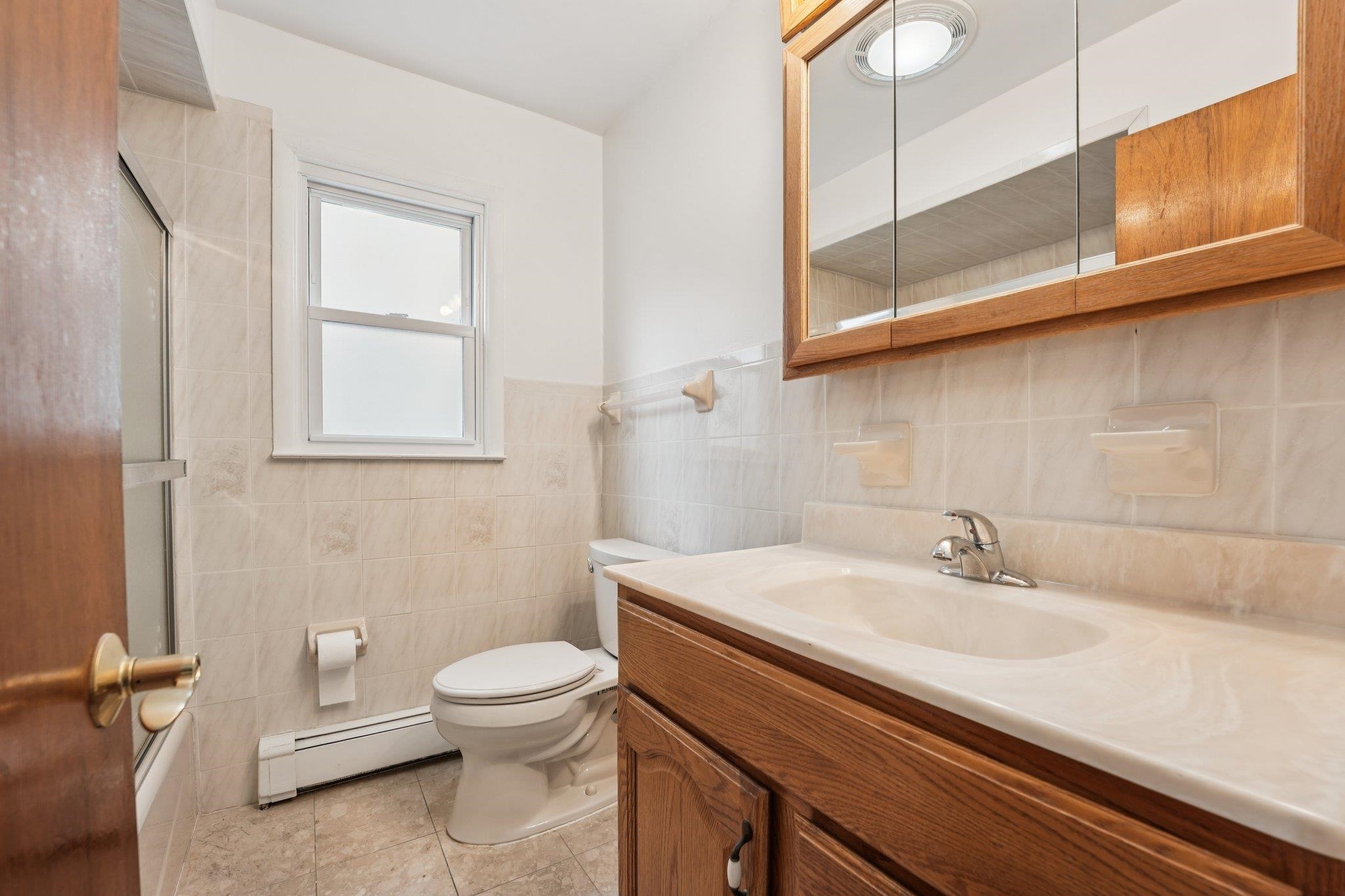 529 38th St #2 Property Photo 11