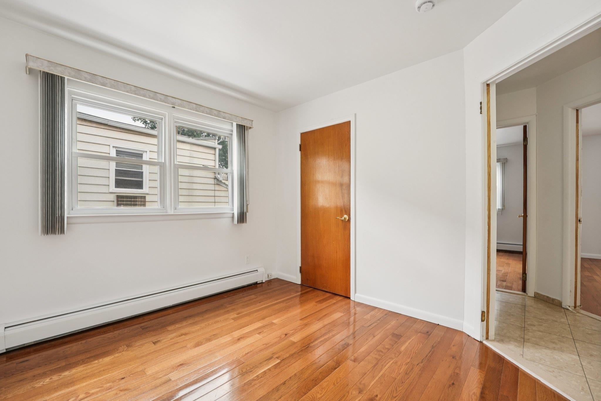 529 38th St #2 Property Photo 13
