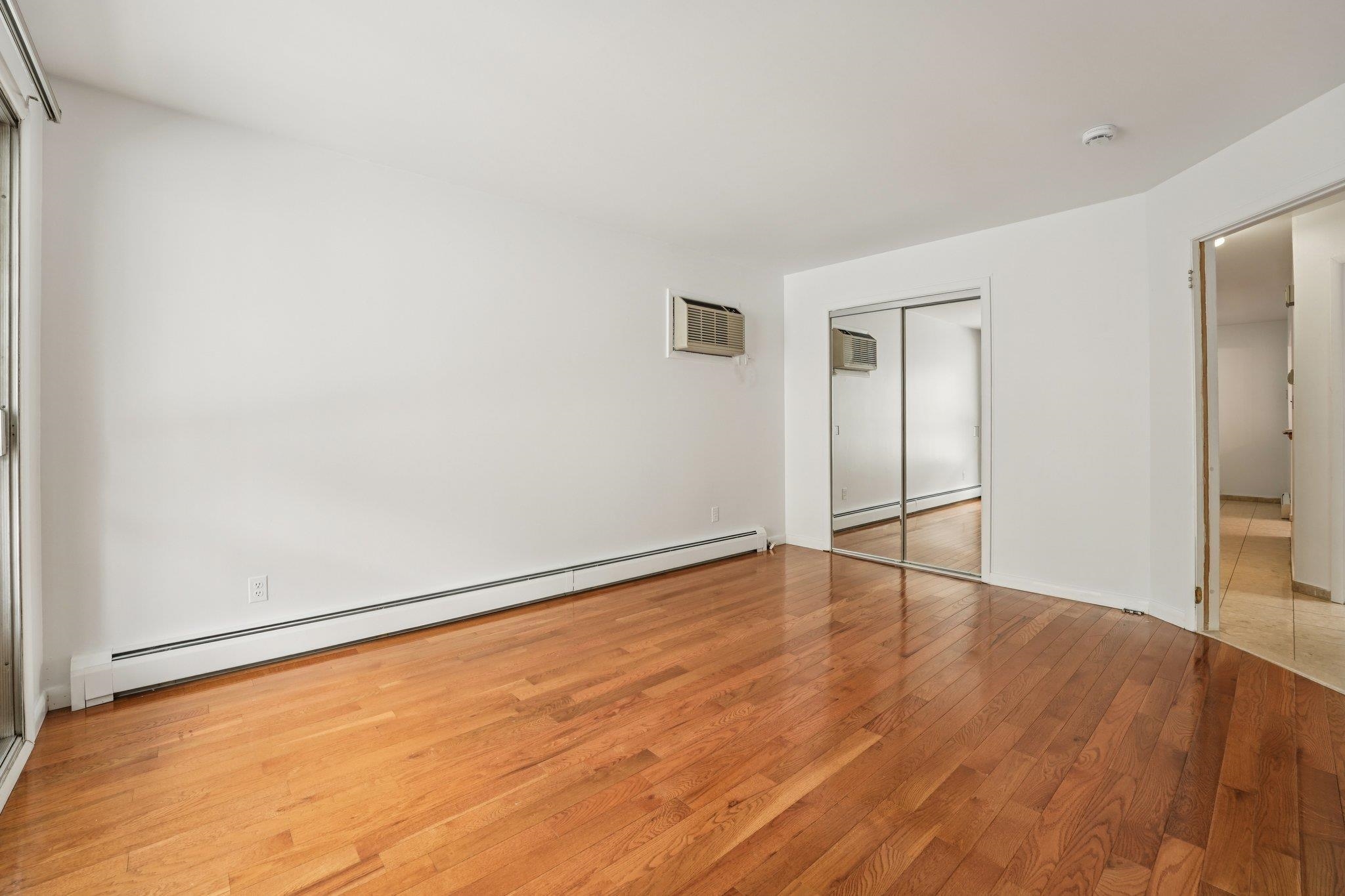 529 38th St #2 Property Photo 15